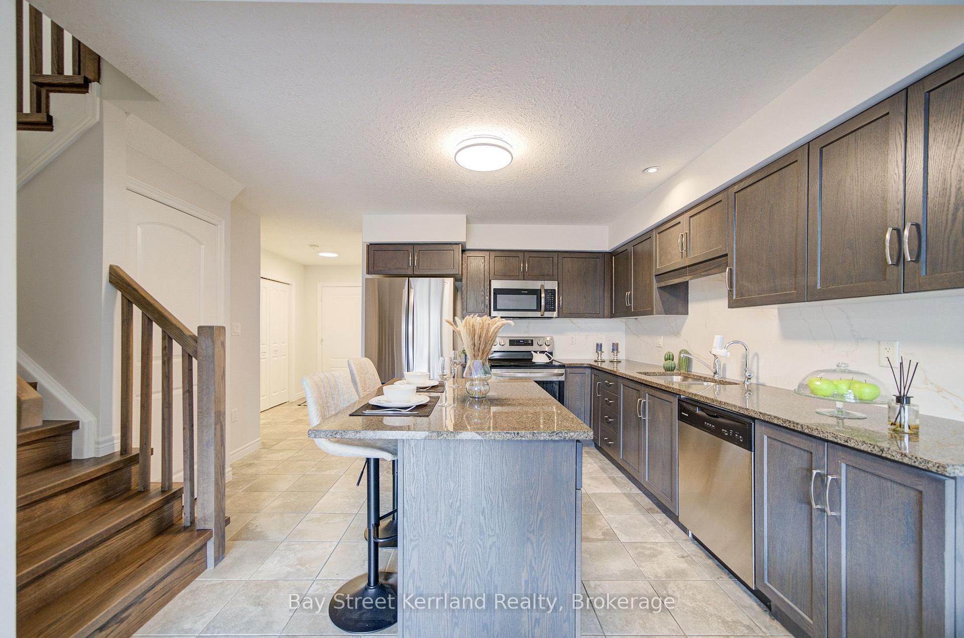 Photo 9 of 31 Marshall Drive, Guelph, Grange Road — HOMEH