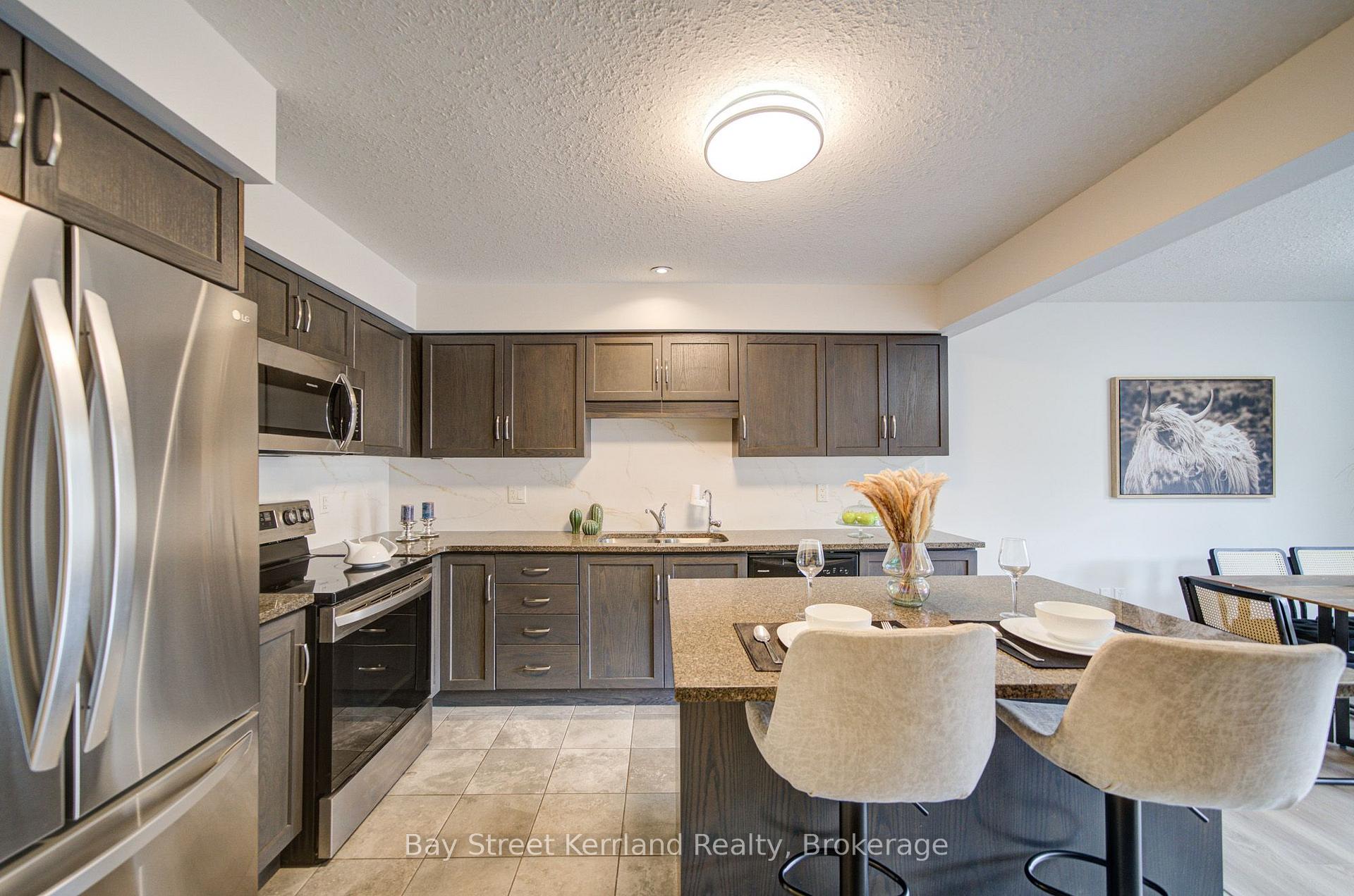 Photo 10 of 31 Marshall Drive, Guelph, Grange Road — HOMEH
