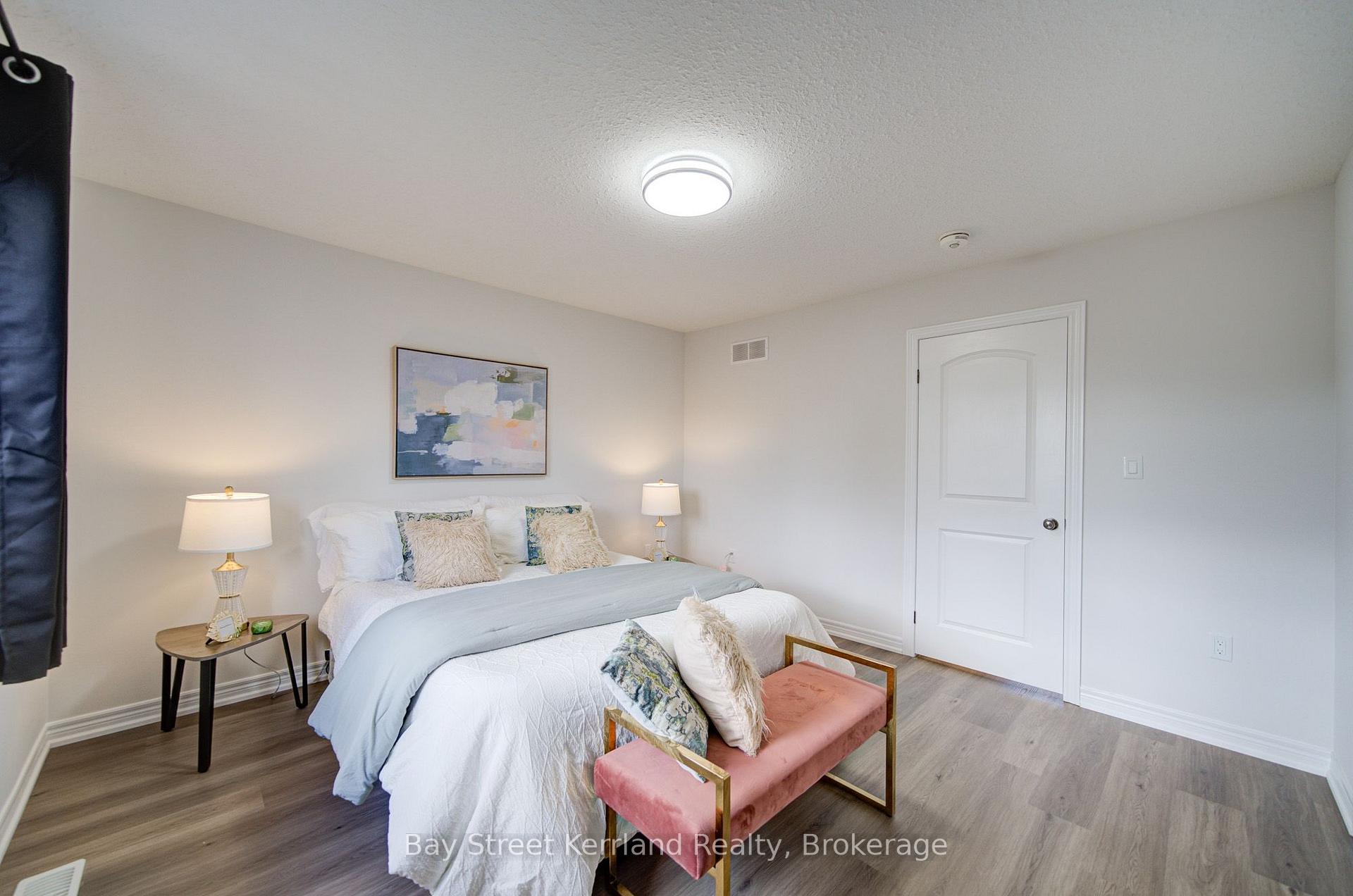 Photo 24 of 31 Marshall Drive, Guelph, Grange Road — HOMEH