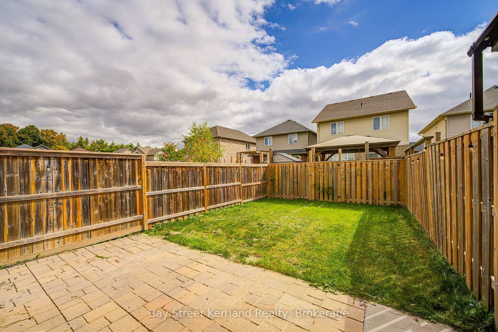Photo 40 of 31 Marshall Drive, Guelph, Grange Road — HOMEH