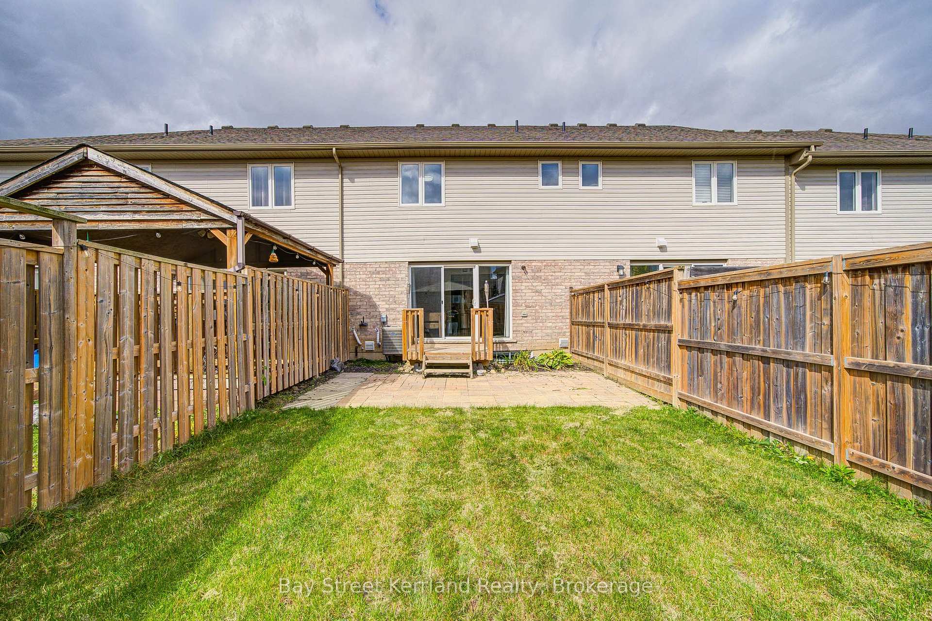 Photo 42 of 31 Marshall Drive, Guelph, Grange Road — HOMEH
