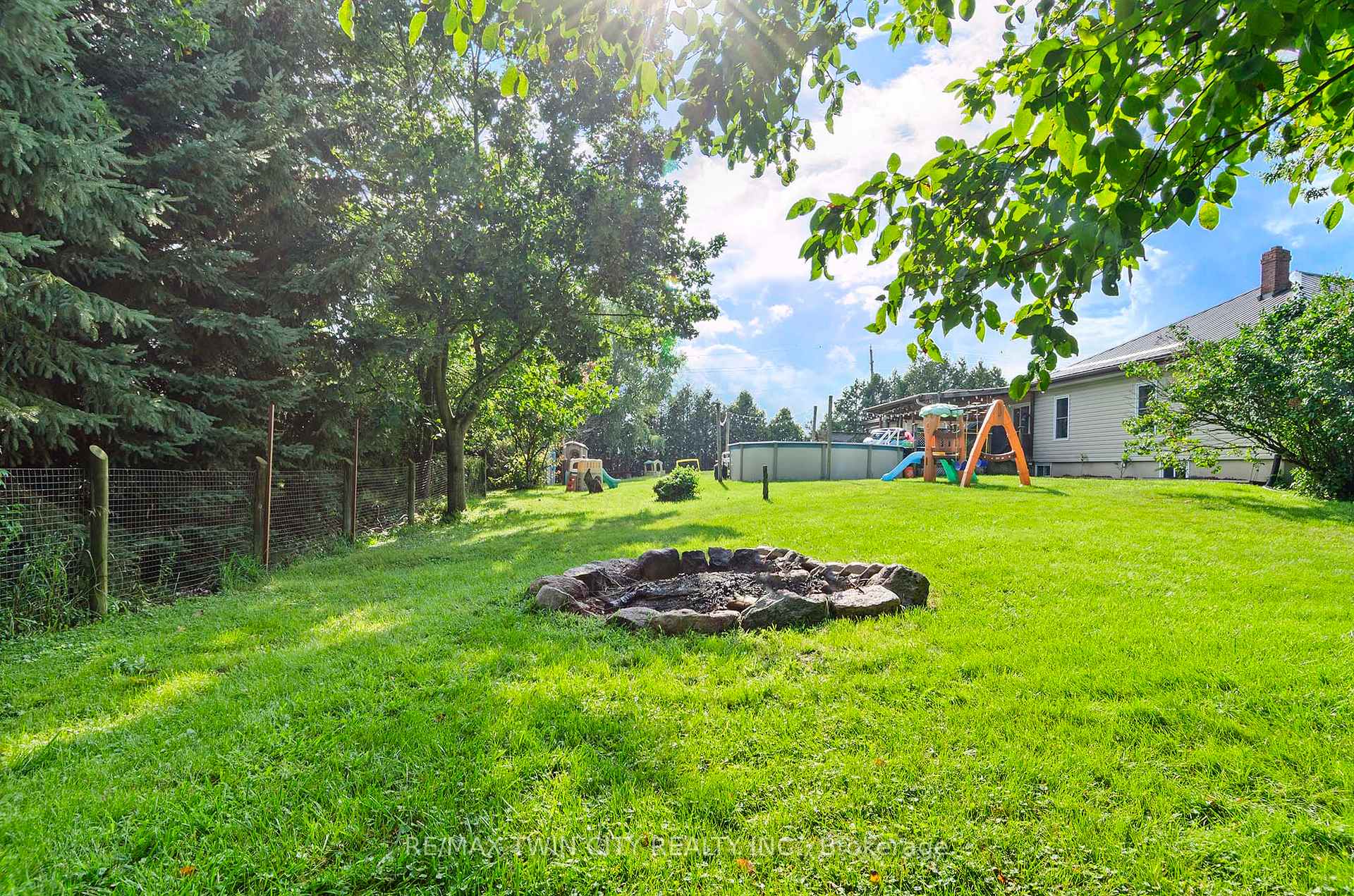 Photo 42 of 251 53 Highway, Brant, Burford — HOMEH