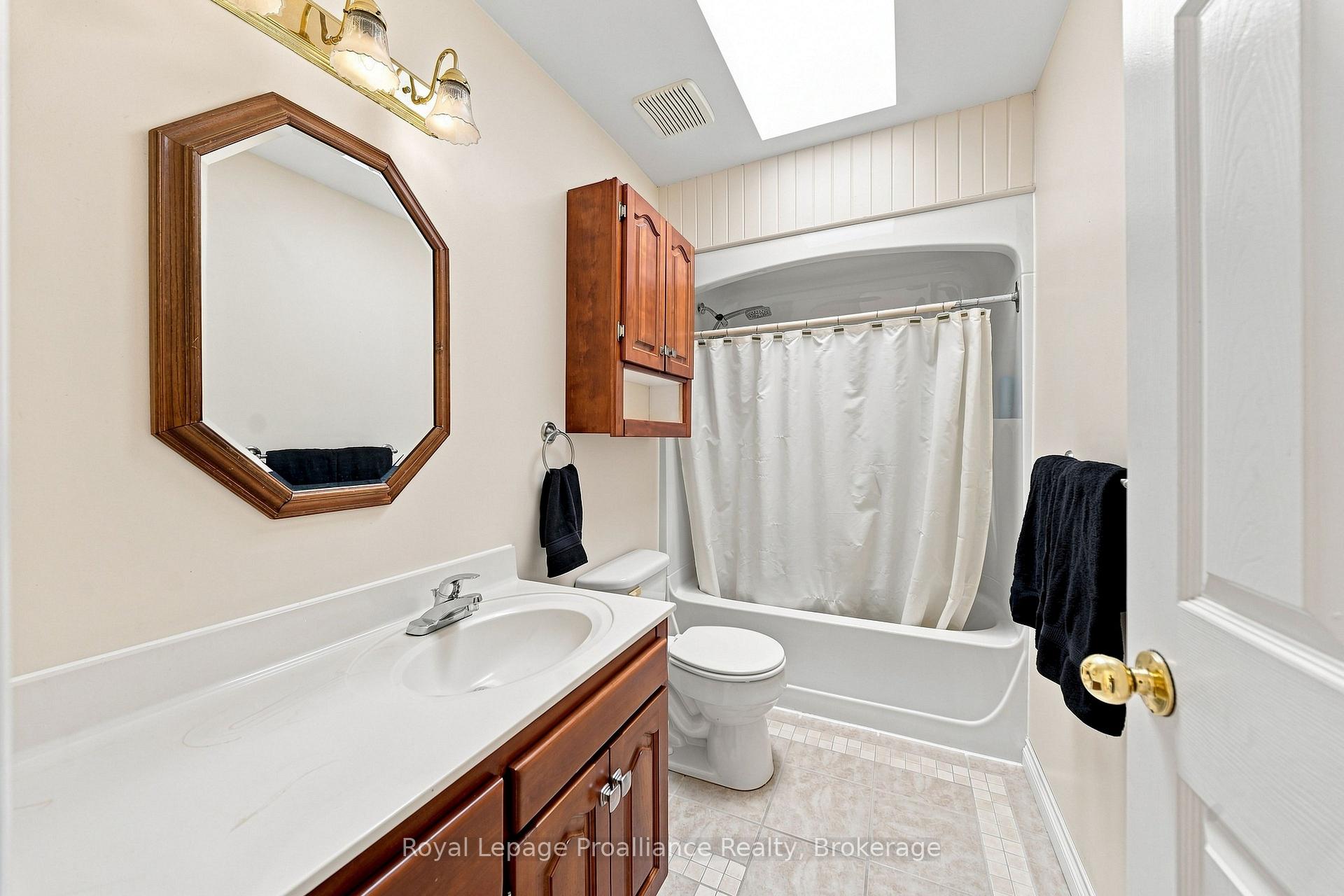Photo 28 of 1296 Thrasher Road, Tyendinaga, Tyendinaga Township — HOMEH