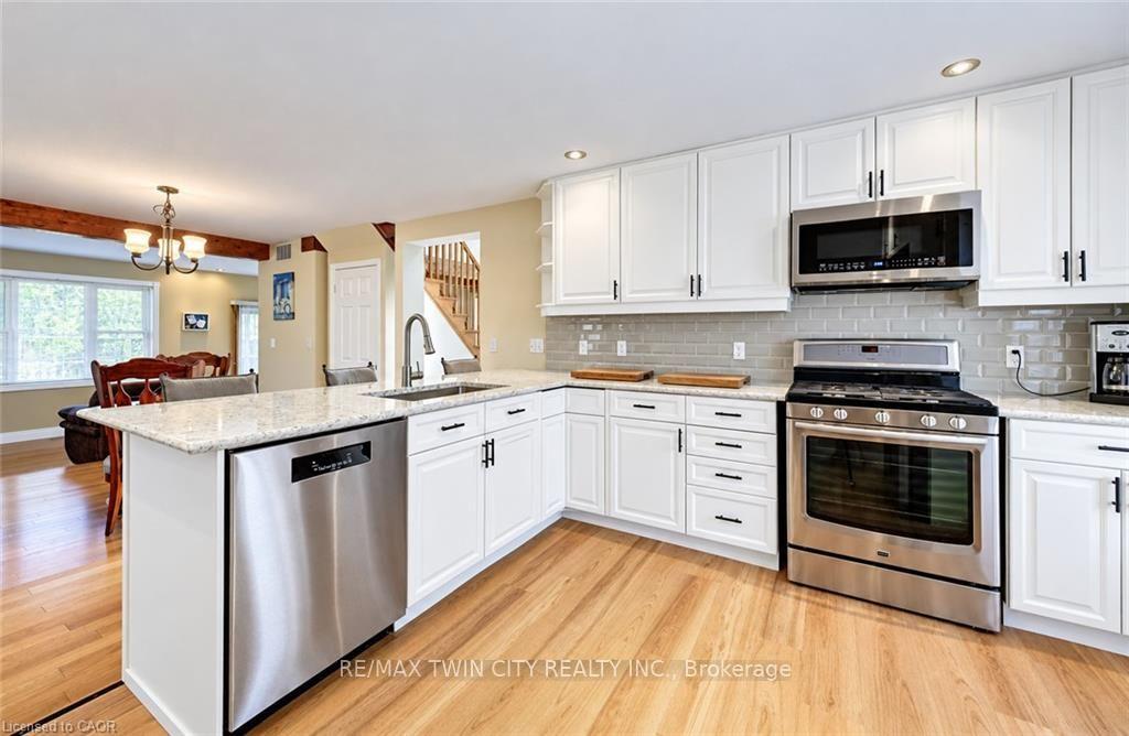 Photo 10 of 34 Braun Street, Kitchener, KW Hospital — HOMEH