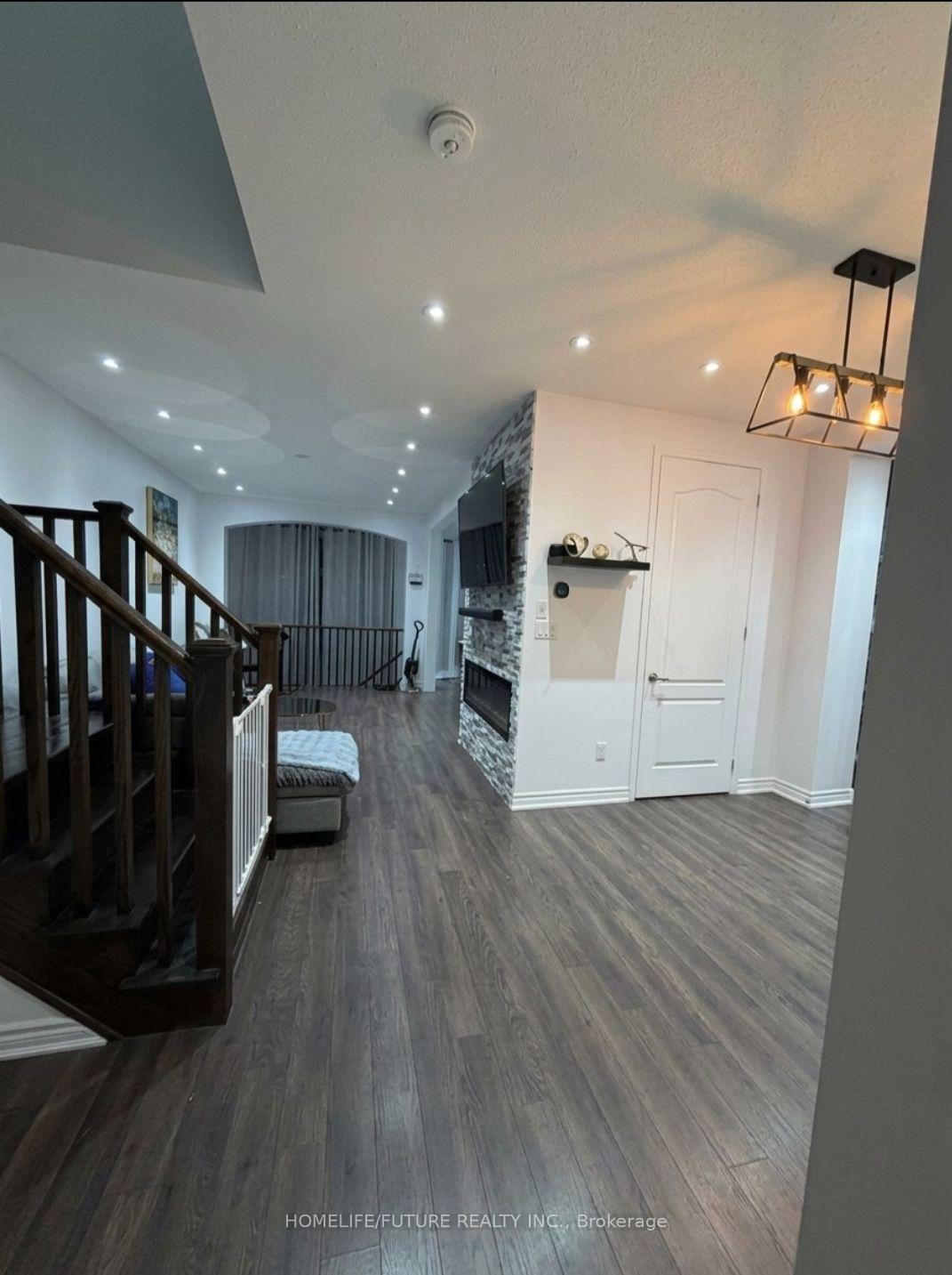 Photo 3 of 80 Phyllis Drive, Caledon, Rural Caledon — HOMEH