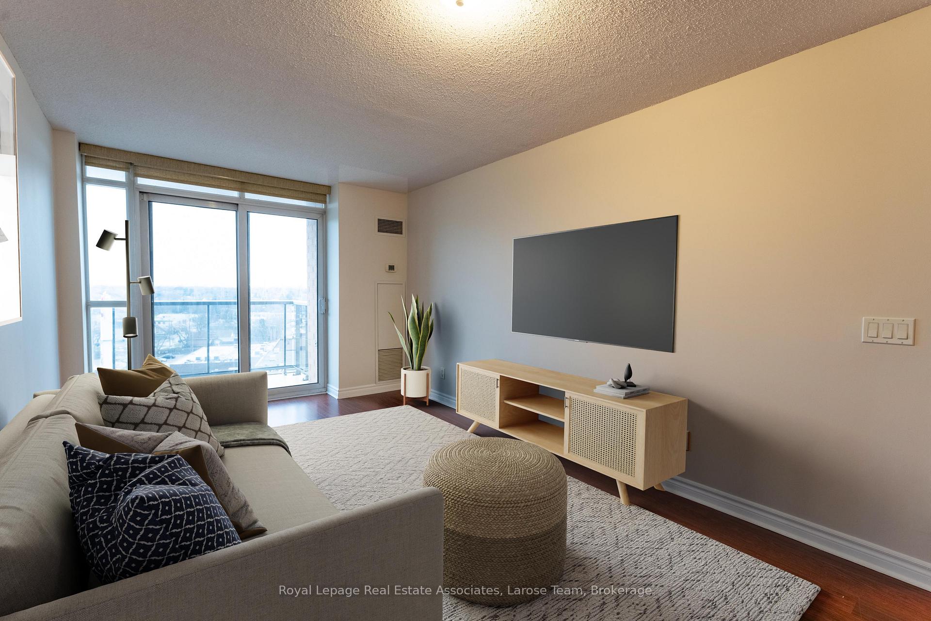 Photo 12 of Unit 1019, 5233 Dundas Street W, Etobicoke, Islington-City Centre West — HOMEH