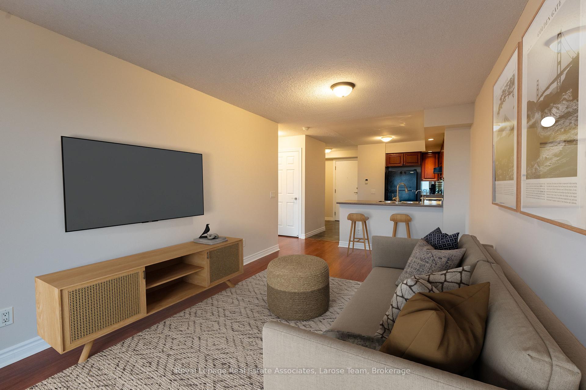 Photo 15 of Unit 1019, 5233 Dundas Street W, Etobicoke, Islington-City Centre West — HOMEH