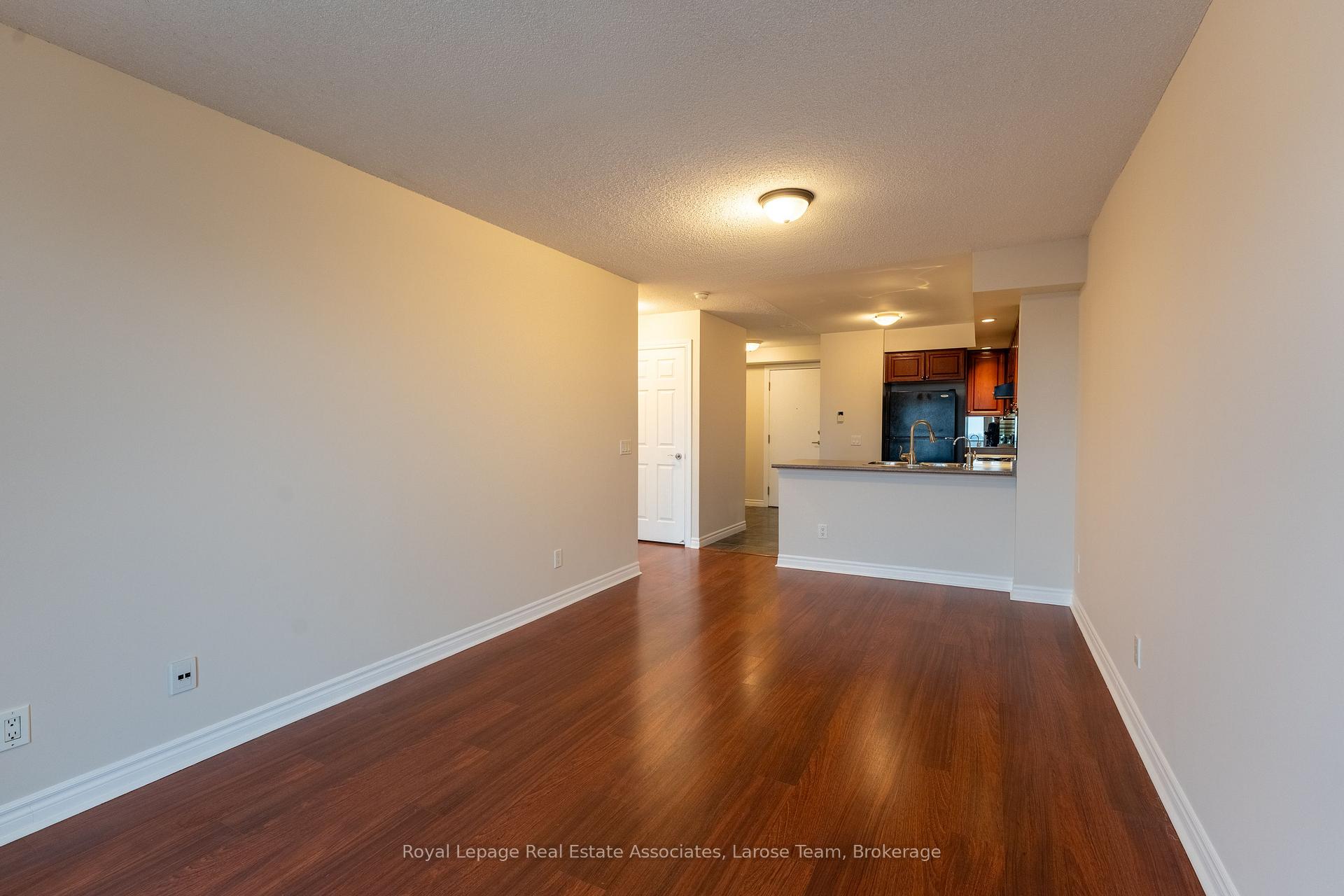 Photo 16 of Unit 1019, 5233 Dundas Street W, Etobicoke, Islington-City Centre West — HOMEH