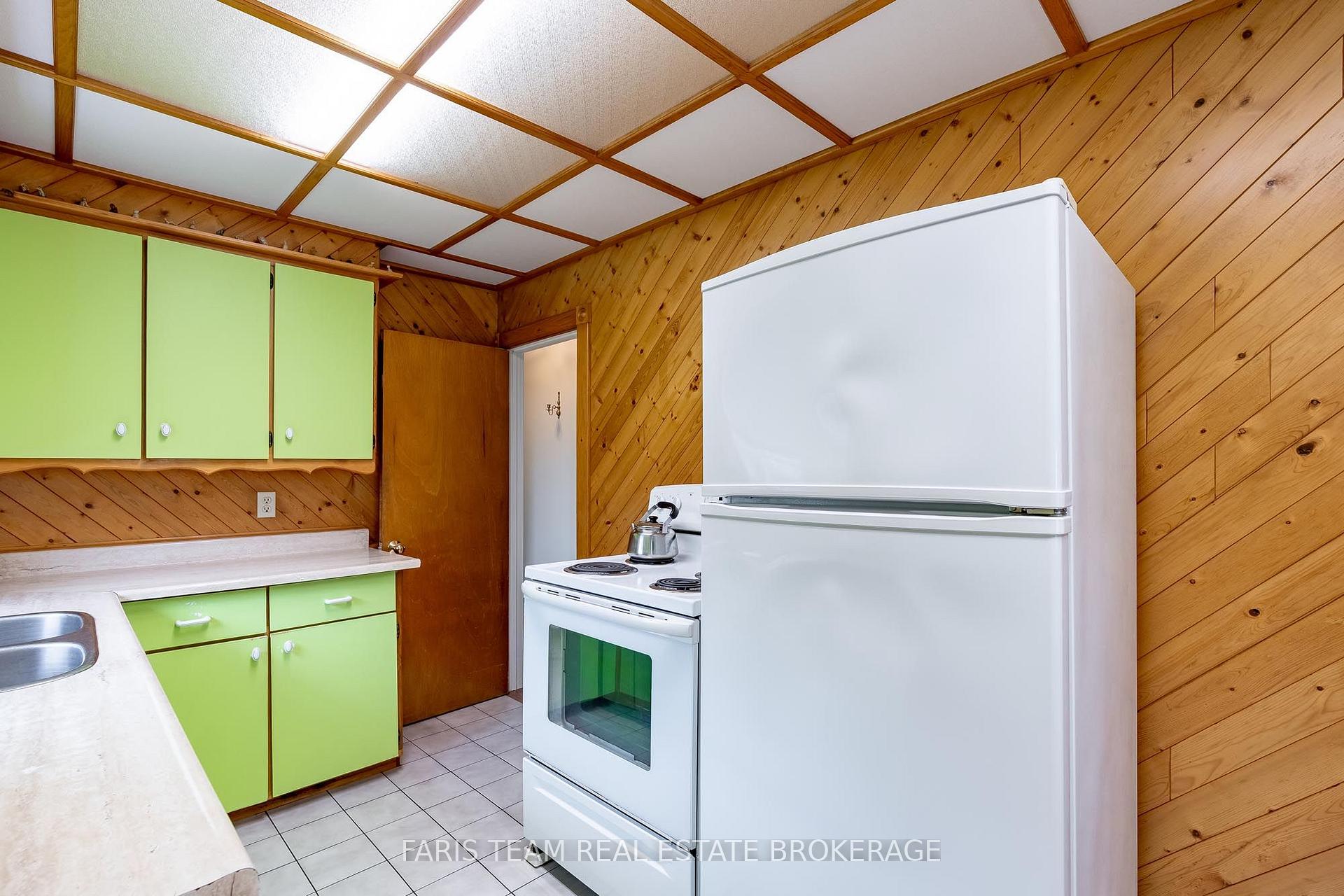 Photo 8 of 207 Warnica Road, Barrie, Painswick North — HOMEH