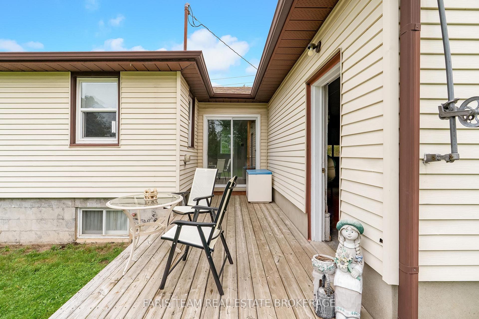 Photo 25 of 207 Warnica Road, Barrie, Painswick North — HOMEH
