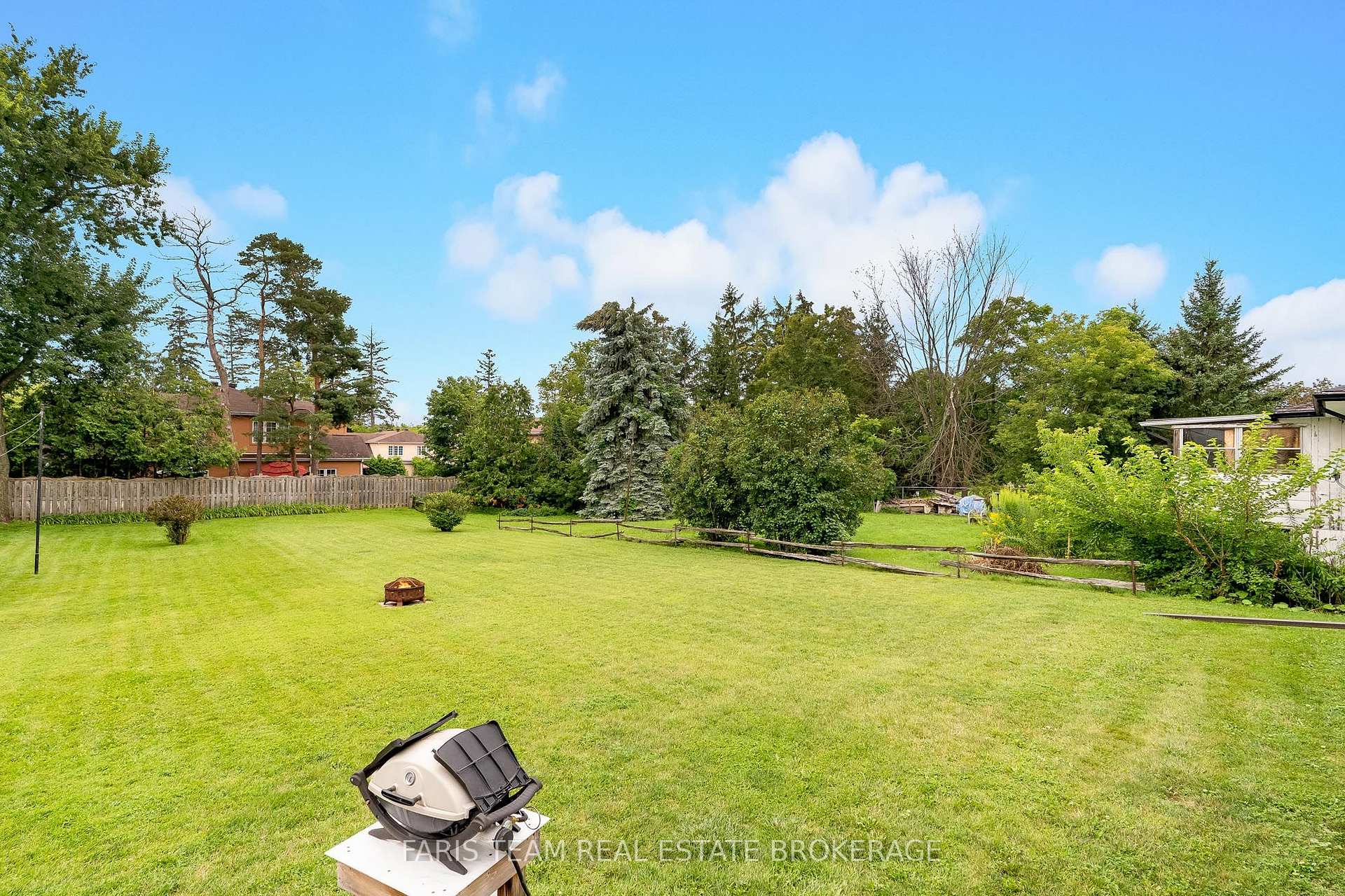 Photo 26 of 207 Warnica Road, Barrie, Painswick North — HOMEH