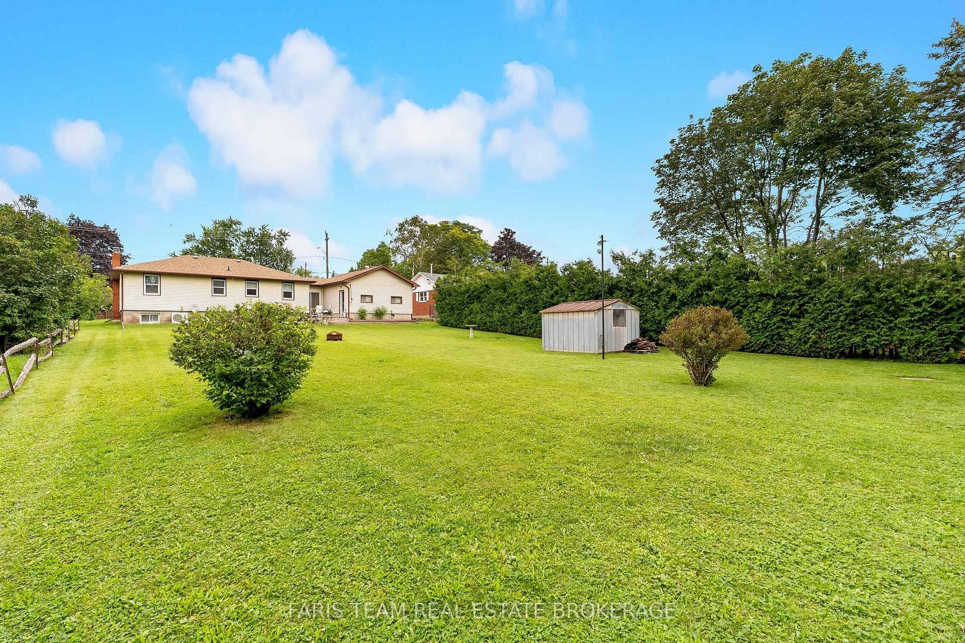 Photo 28 of 207 Warnica Road, Barrie, Painswick North — HOMEH