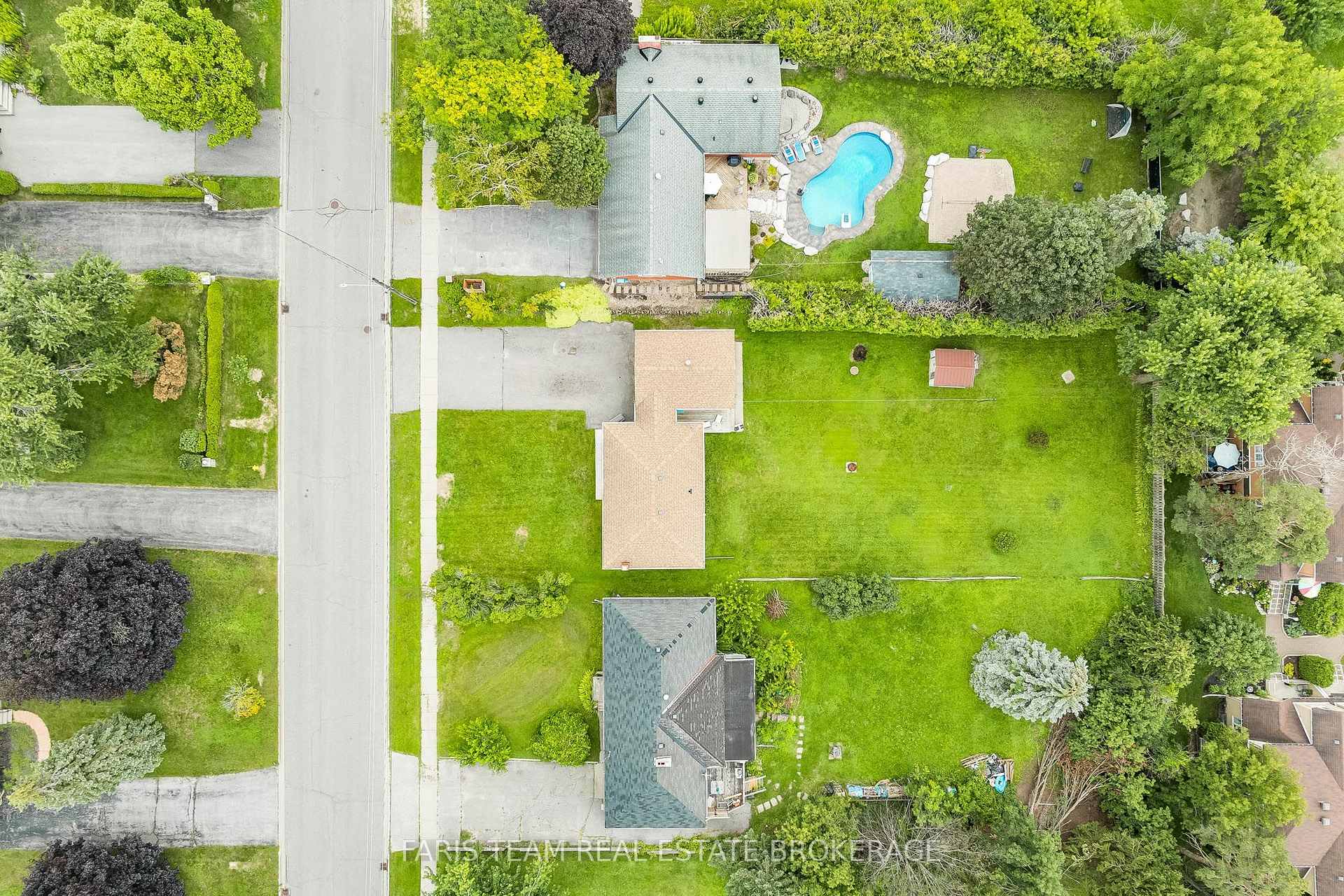 Photo 30 of 207 Warnica Road, Barrie, Painswick North — HOMEH