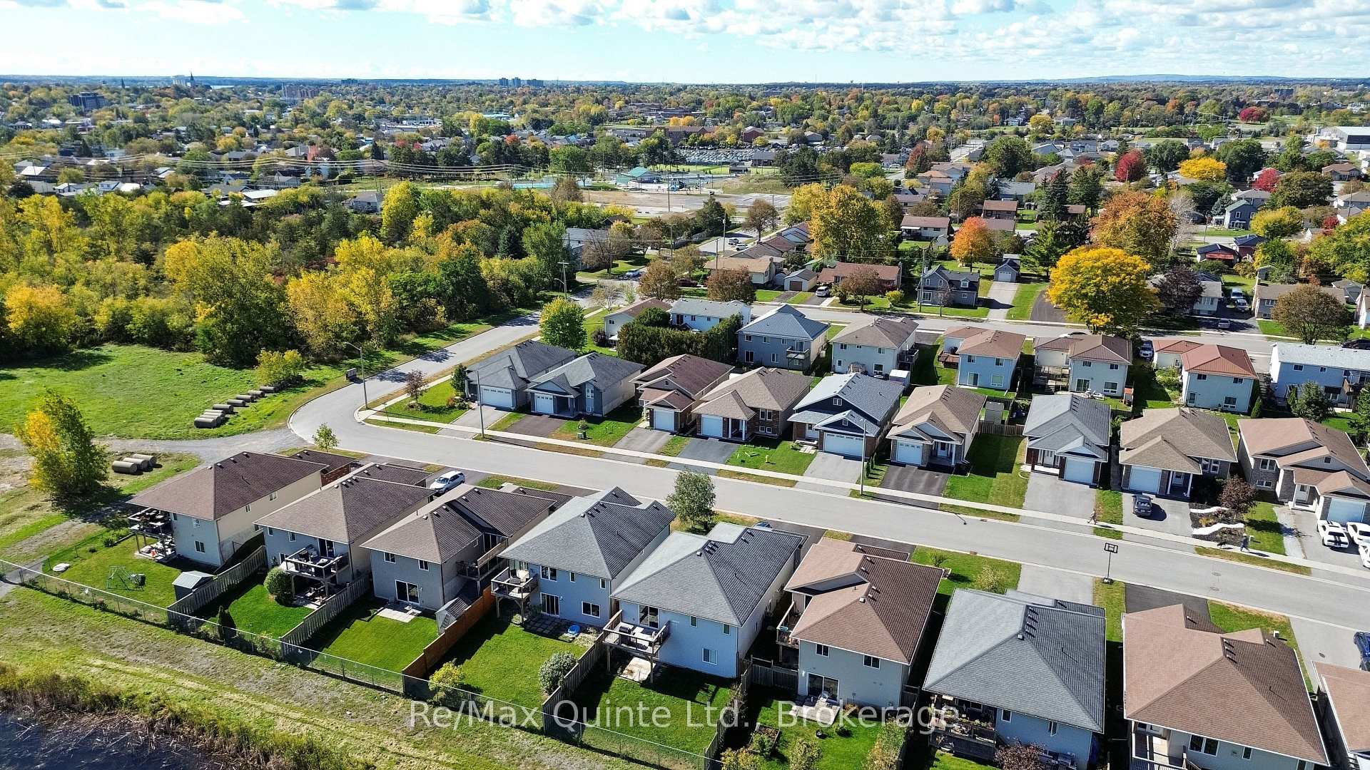 Photo 3 of Unit B, 110 Greenhill Lane, Belleville, Belleville Ward — HOMEH