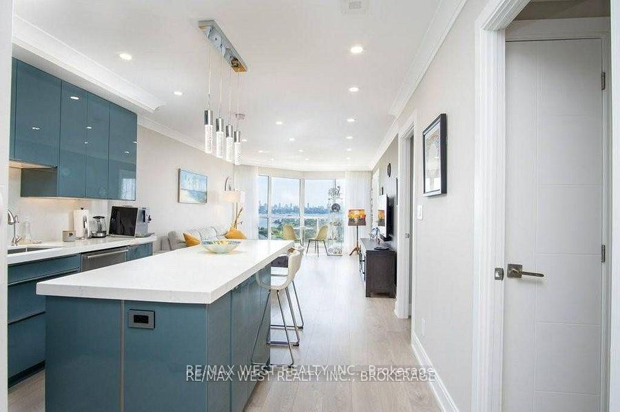 Photo 9 of Unit NPH7, 2261 Lake Shore Boulevard, Etobicoke, Mimico — HOMEH