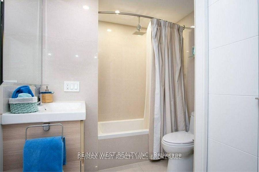 Photo 10 of Unit NPH7, 2261 Lake Shore Boulevard, Etobicoke, Mimico — HOMEH