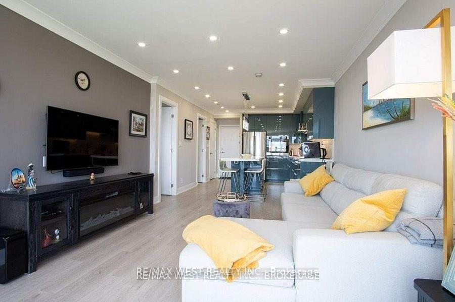 Photo 17 of Unit NPH7, 2261 Lake Shore Boulevard, Etobicoke, Mimico — HOMEH