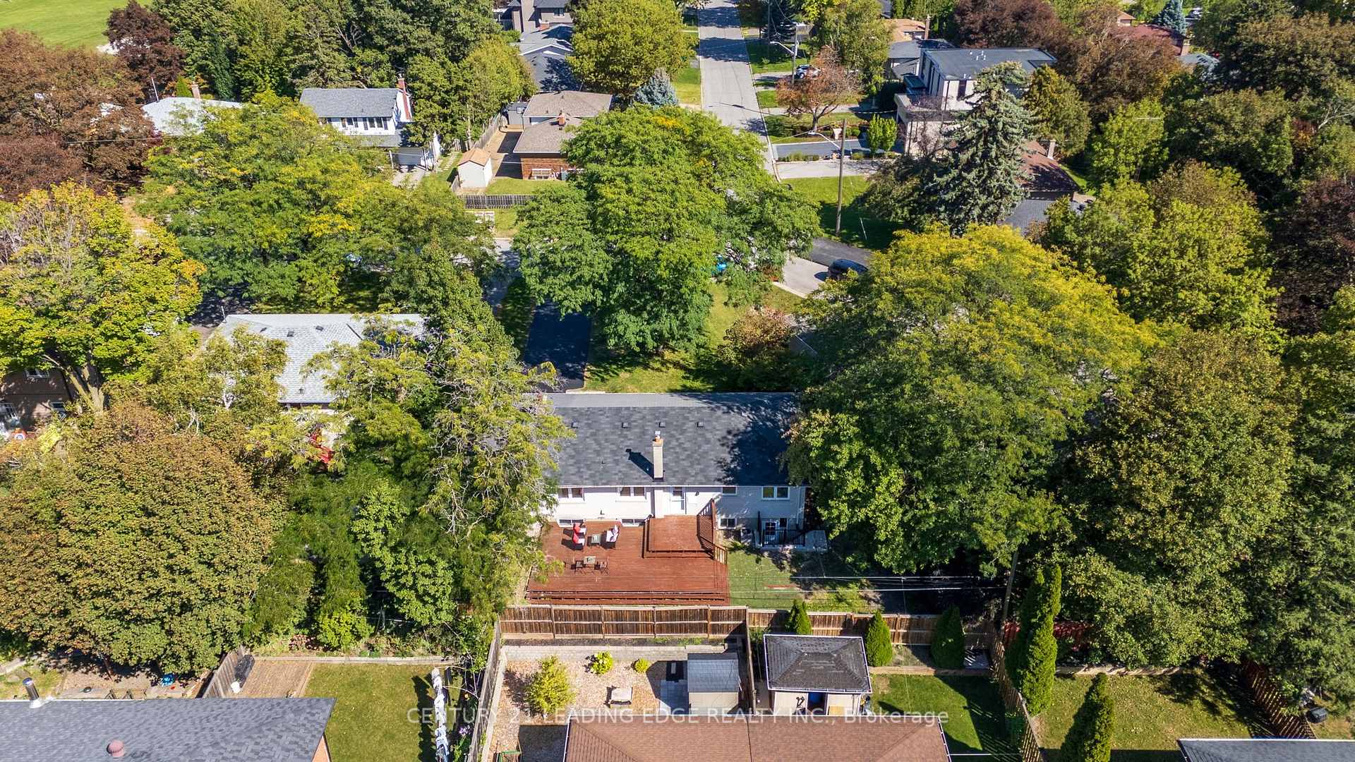 Photo 6 of 24 Lincoln Green Drive, Markham, Bullock — HOMEH