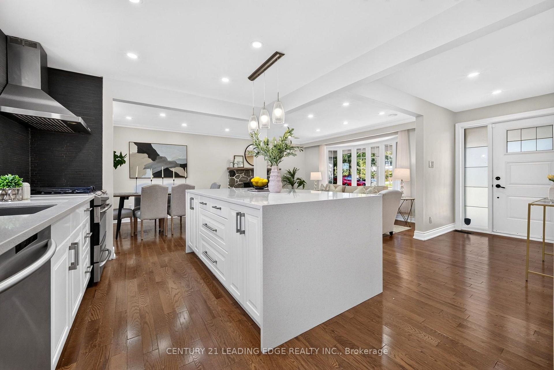 Photo 19 of 24 Lincoln Green Drive, Markham, Bullock — HOMEH