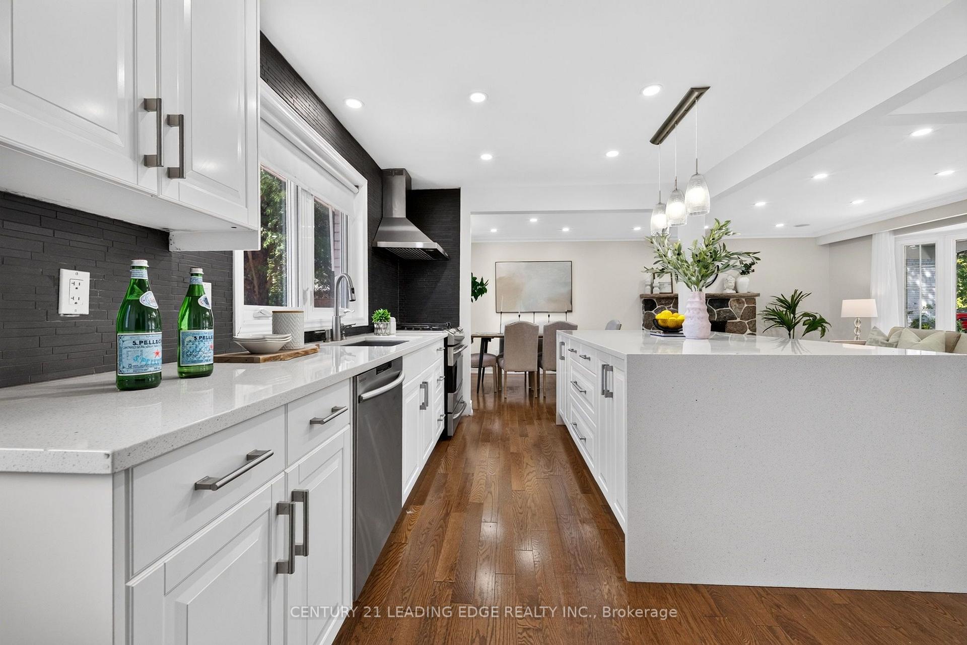 Photo 20 of 24 Lincoln Green Drive, Markham, Bullock — HOMEH