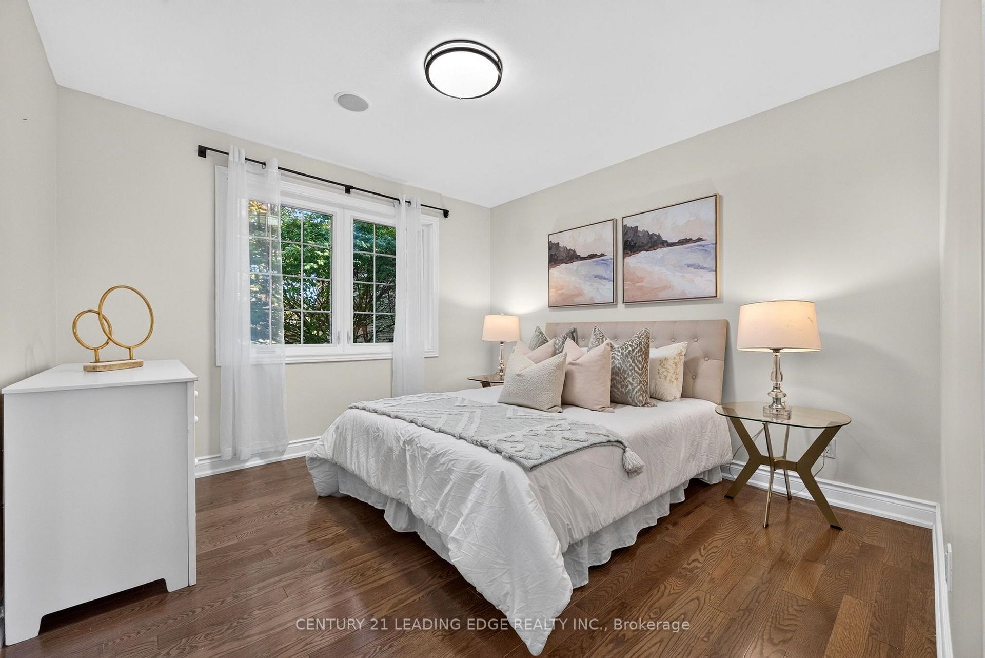 Photo 22 of 24 Lincoln Green Drive, Markham, Bullock — HOMEH
