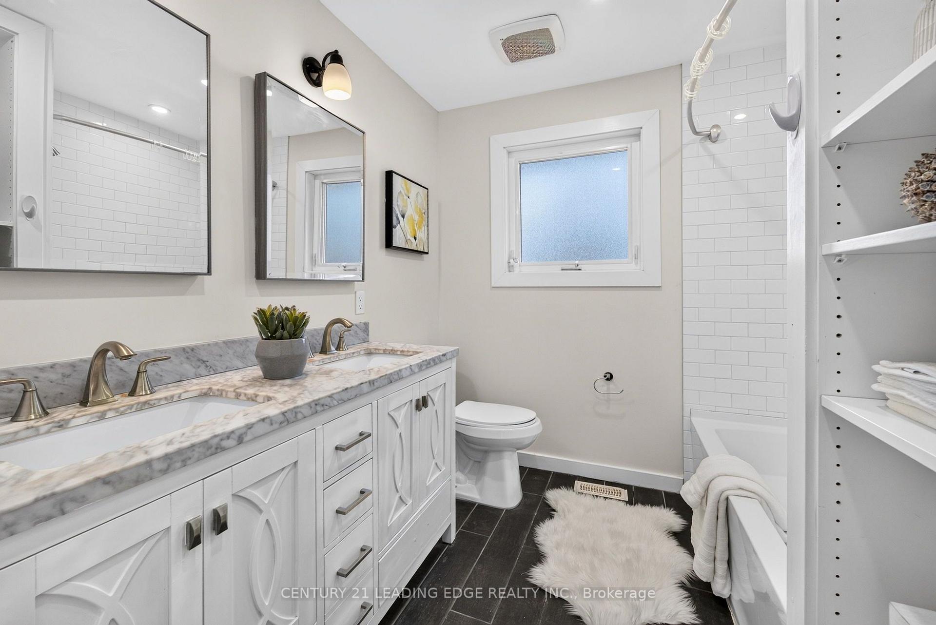 Photo 28 of 24 Lincoln Green Drive, Markham, Bullock — HOMEH