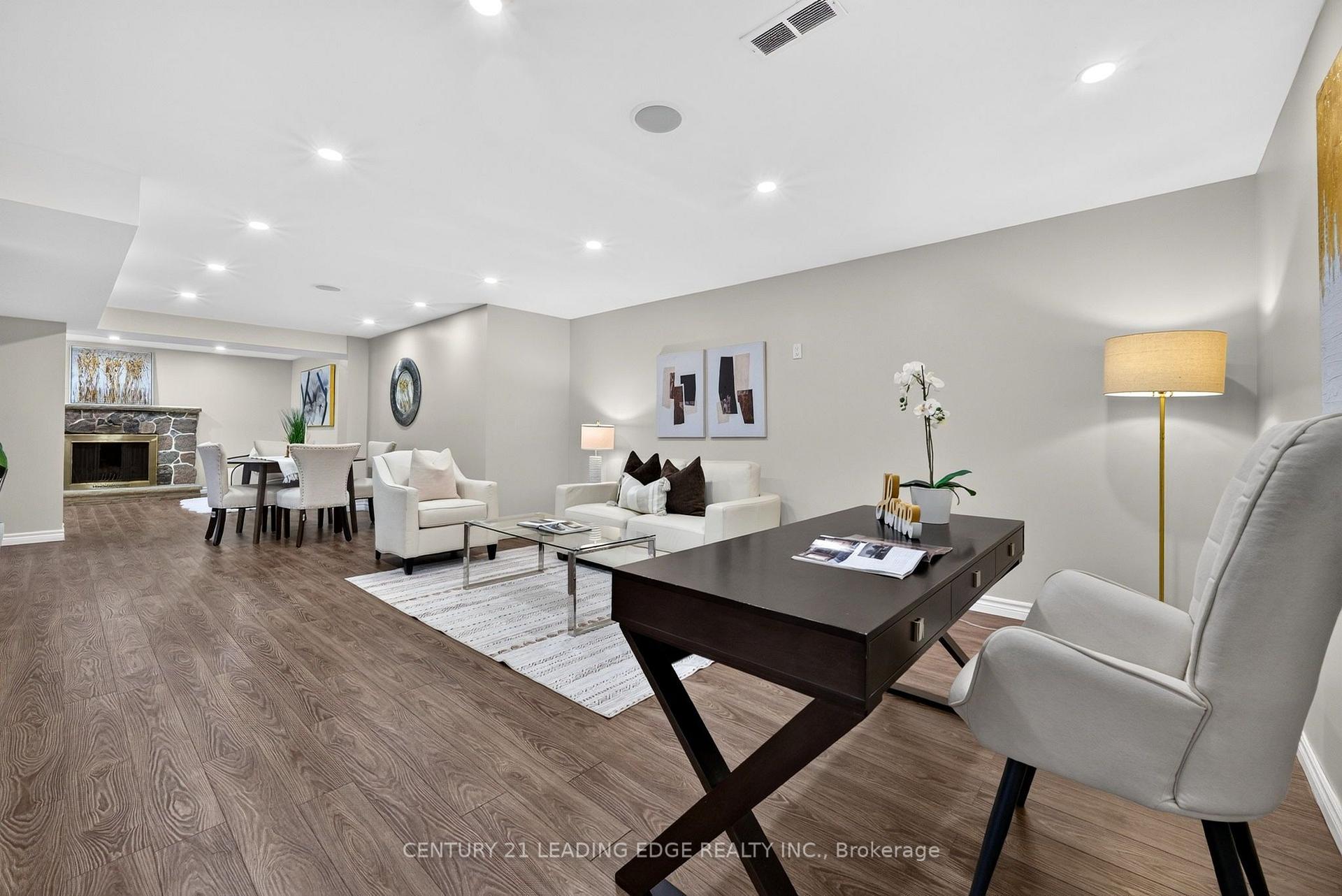 Photo 30 of 24 Lincoln Green Drive, Markham, Bullock — HOMEH