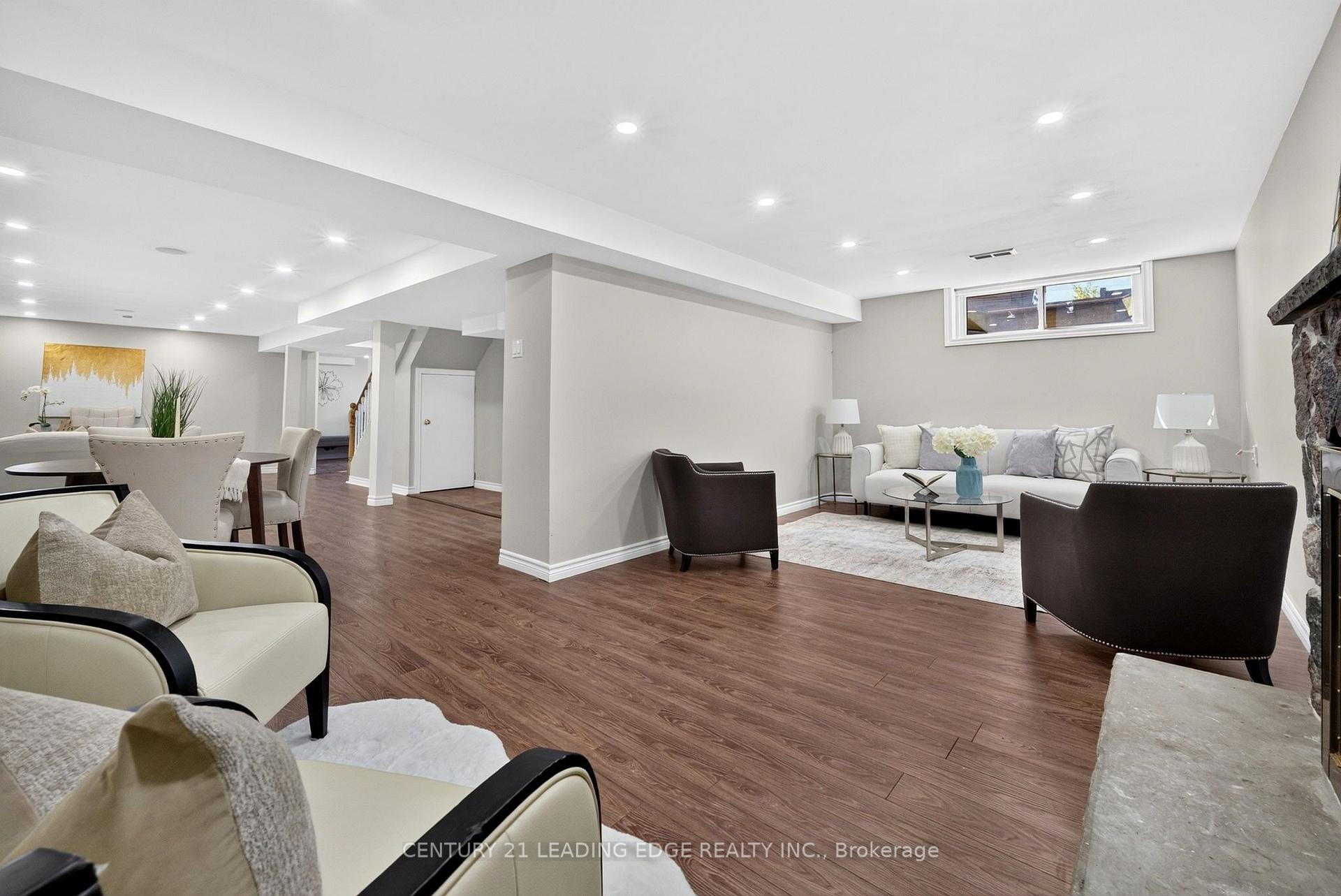 Photo 36 of 24 Lincoln Green Drive, Markham, Bullock — HOMEH