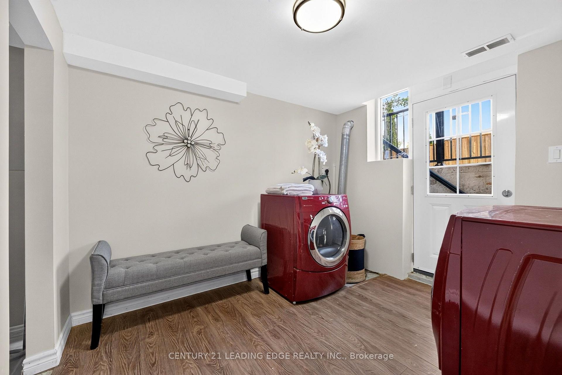 Photo 38 of 24 Lincoln Green Drive, Markham, Bullock — HOMEH