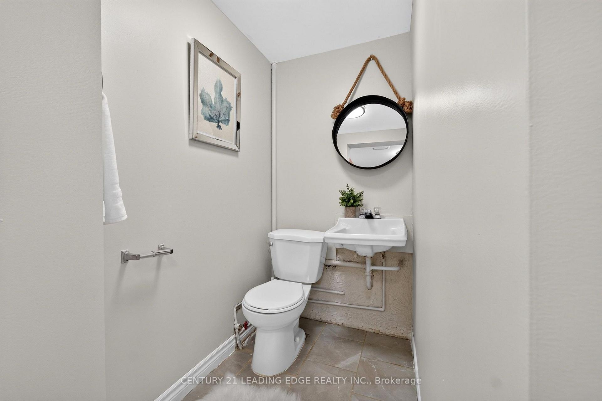 Photo 41 of 24 Lincoln Green Drive, Markham, Bullock — HOMEH