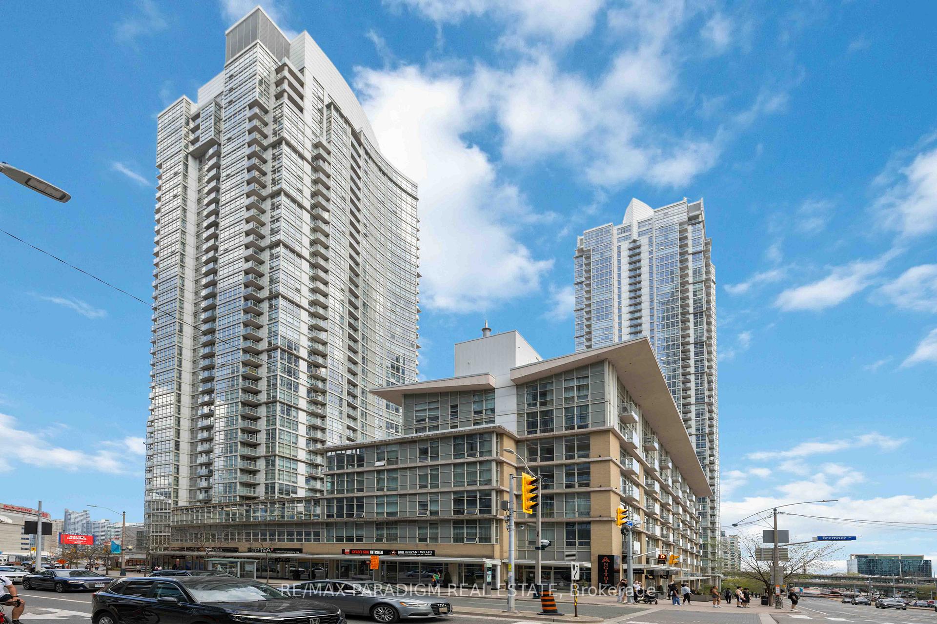 Photo of Unit 611, 9 Spadina Avenue