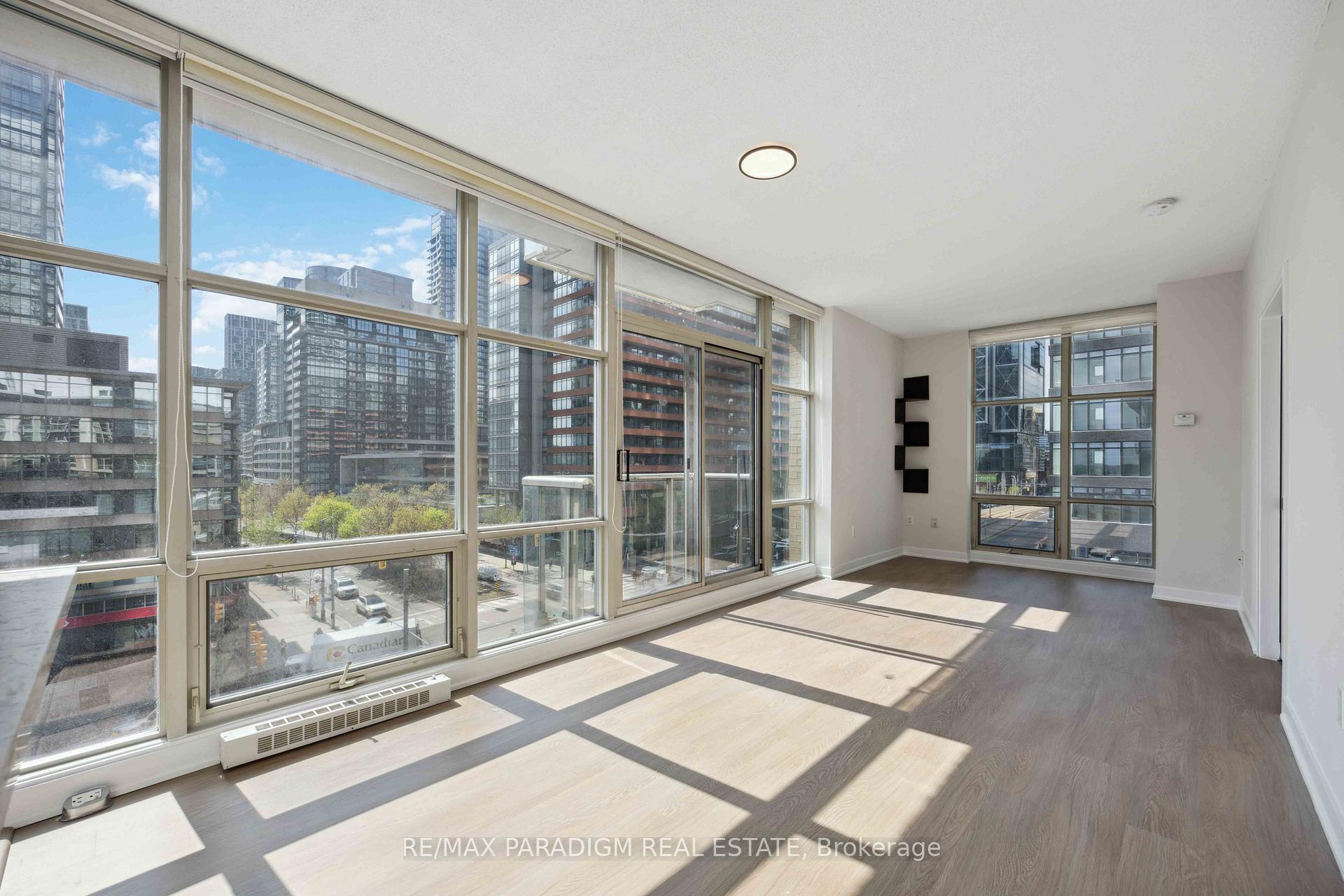 Photo 13 of Unit 611, 9 Spadina Avenue, Toronto, Waterfront Communities — HOMEH