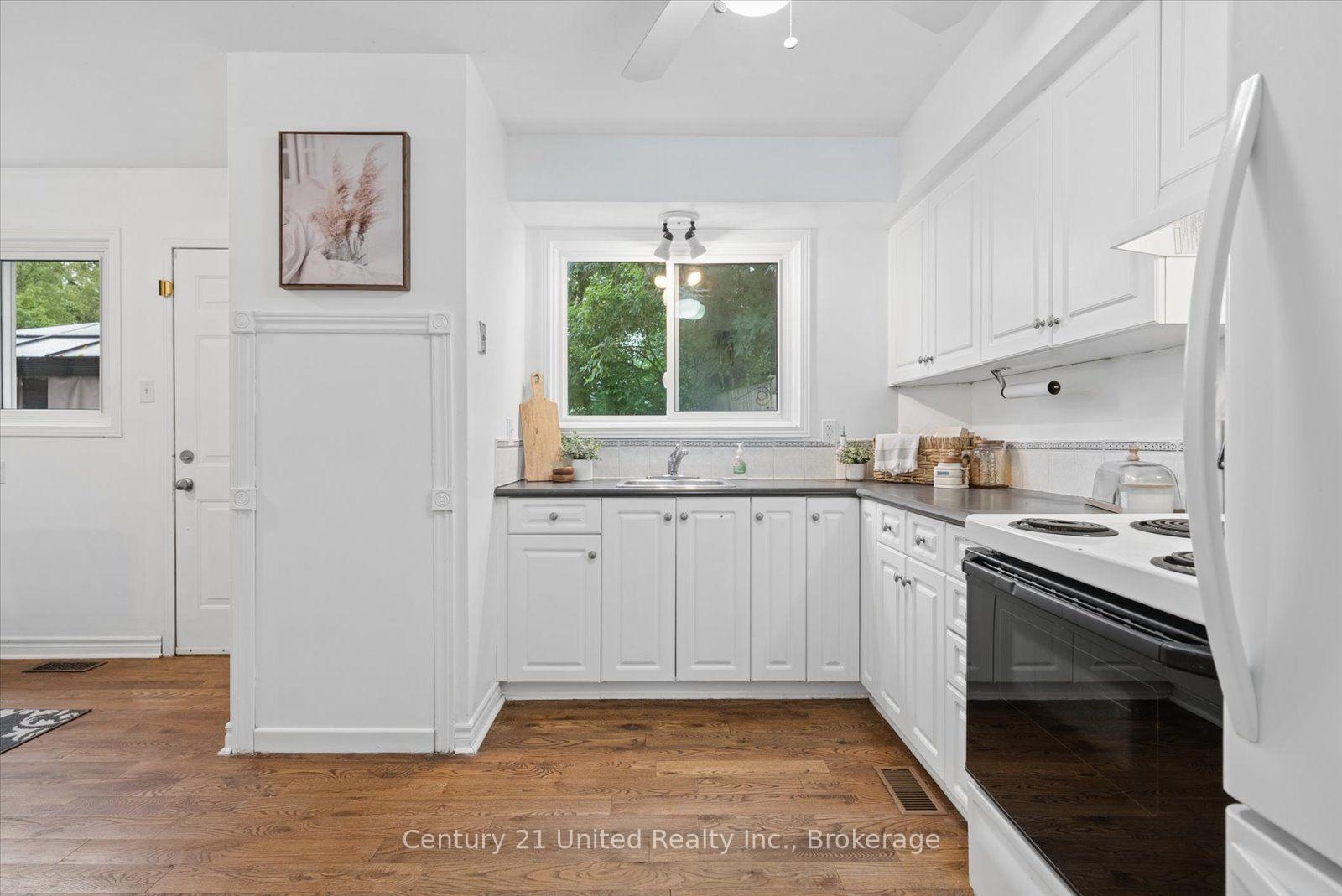 Photo 11 of 46B Springbrook Drive, Peterborough, Monaghan Ward 2 — HOMEH