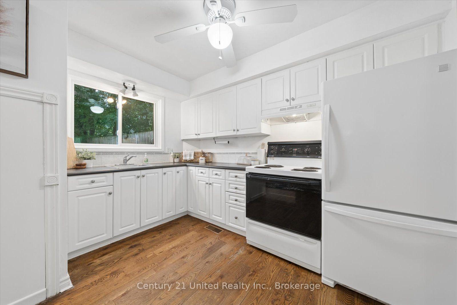 Photo 12 of 46B Springbrook Drive, Peterborough, Monaghan Ward 2 — HOMEH