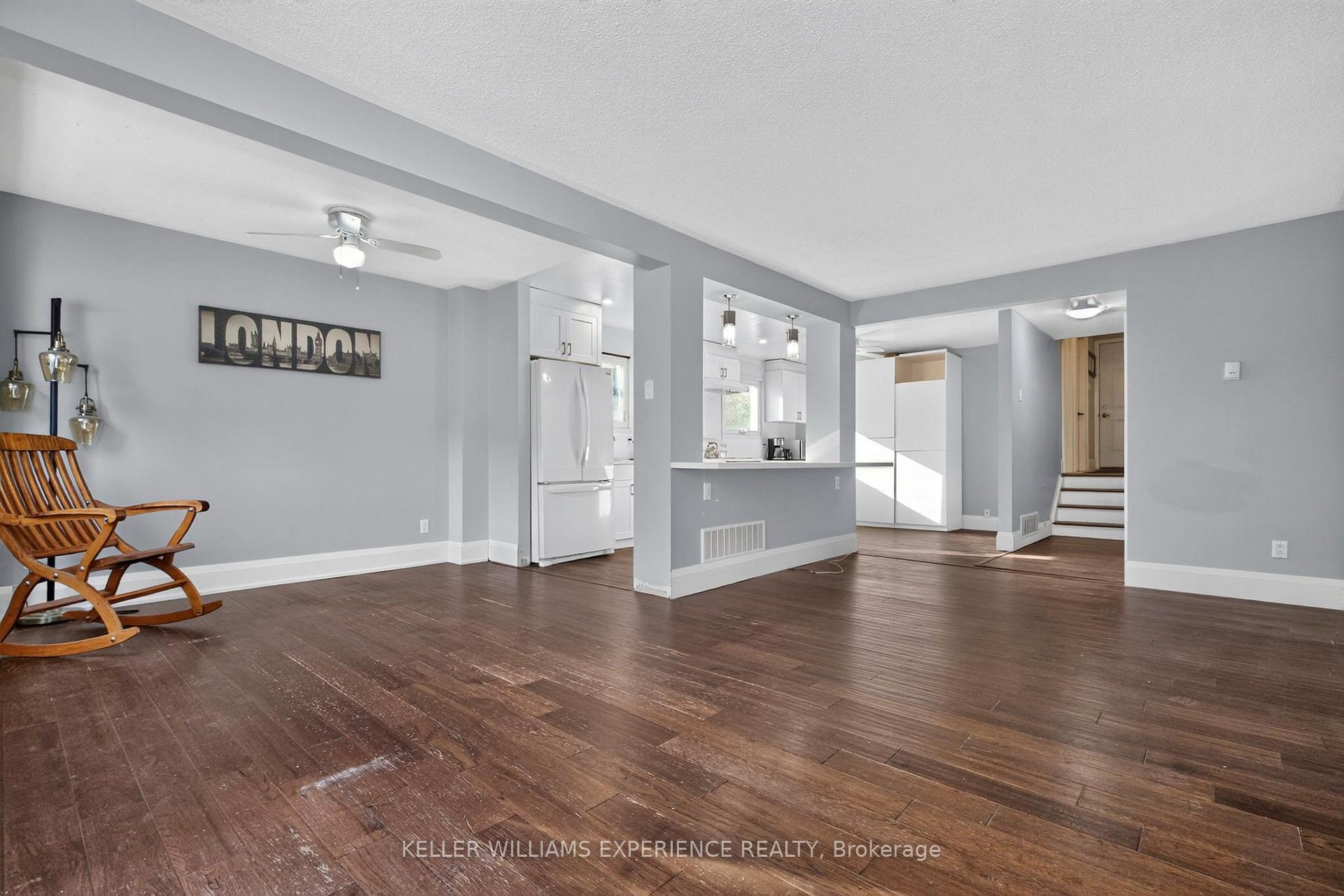 Photo 9 of 21 B College Crescent, Barrie, Grove East — HOMEH