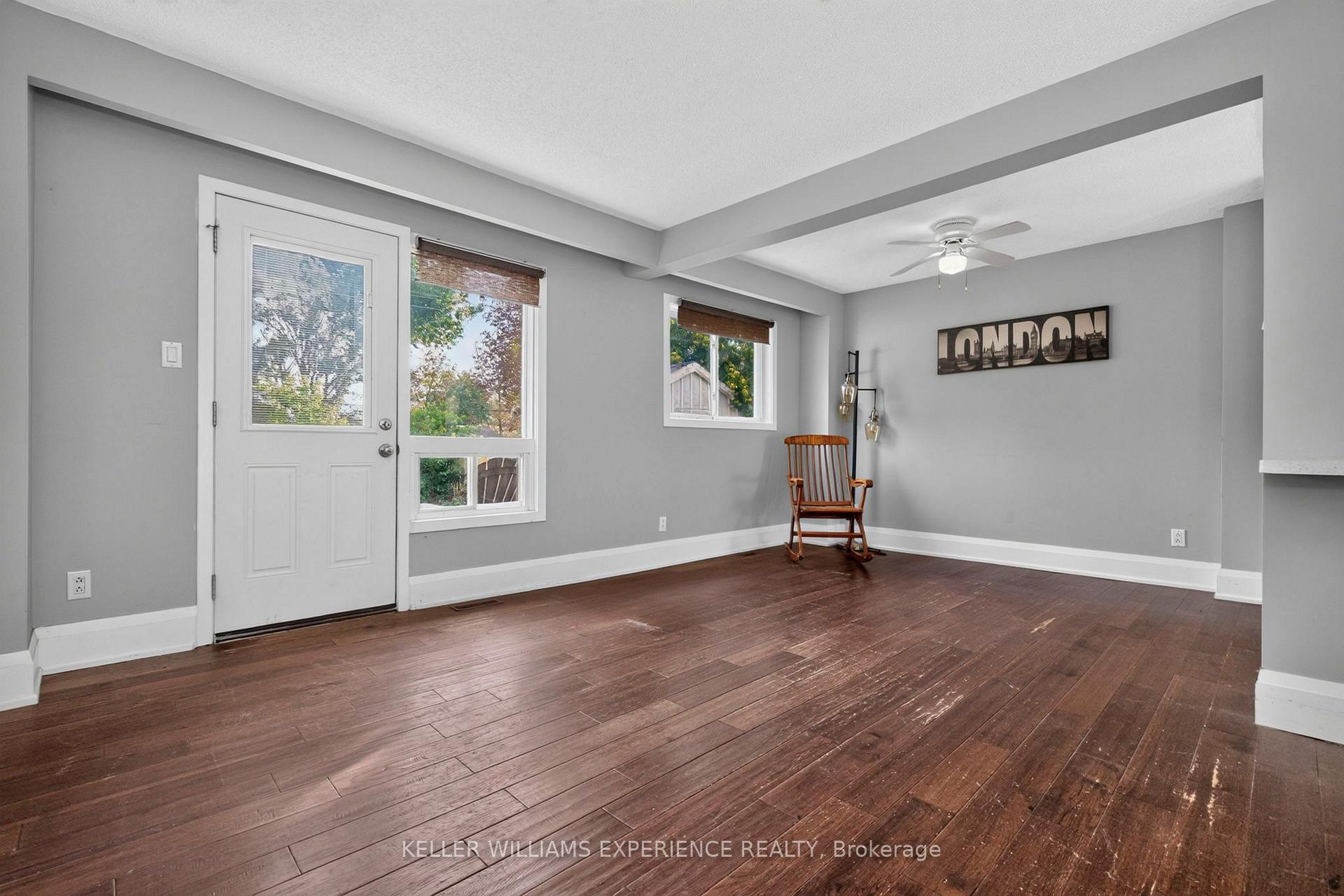 Photo 10 of 21 B College Crescent, Barrie, Grove East — HOMEH