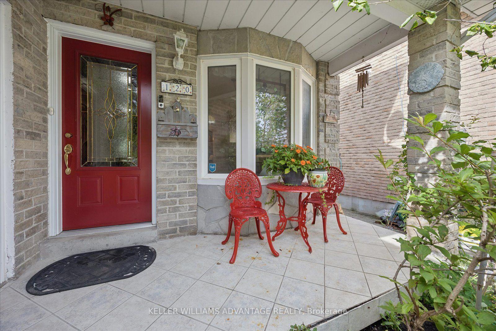 Photo 2 of 120 Winter Gardens Trail, Scarborough, Rouge — HOMEH