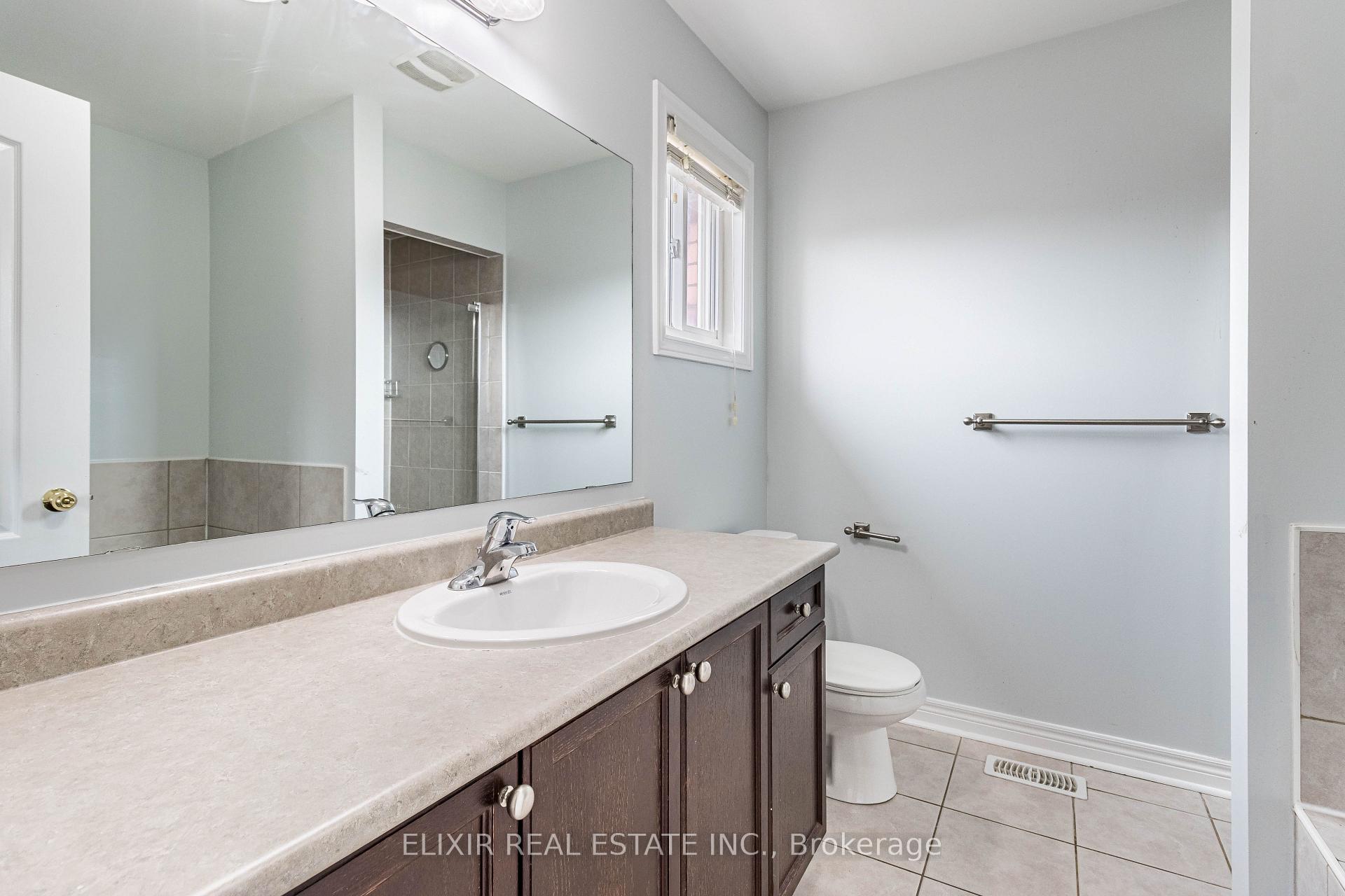 Photo 17 of 61 Bushmill Circle, Brampton, Fletcher's Meadow — HOMEH