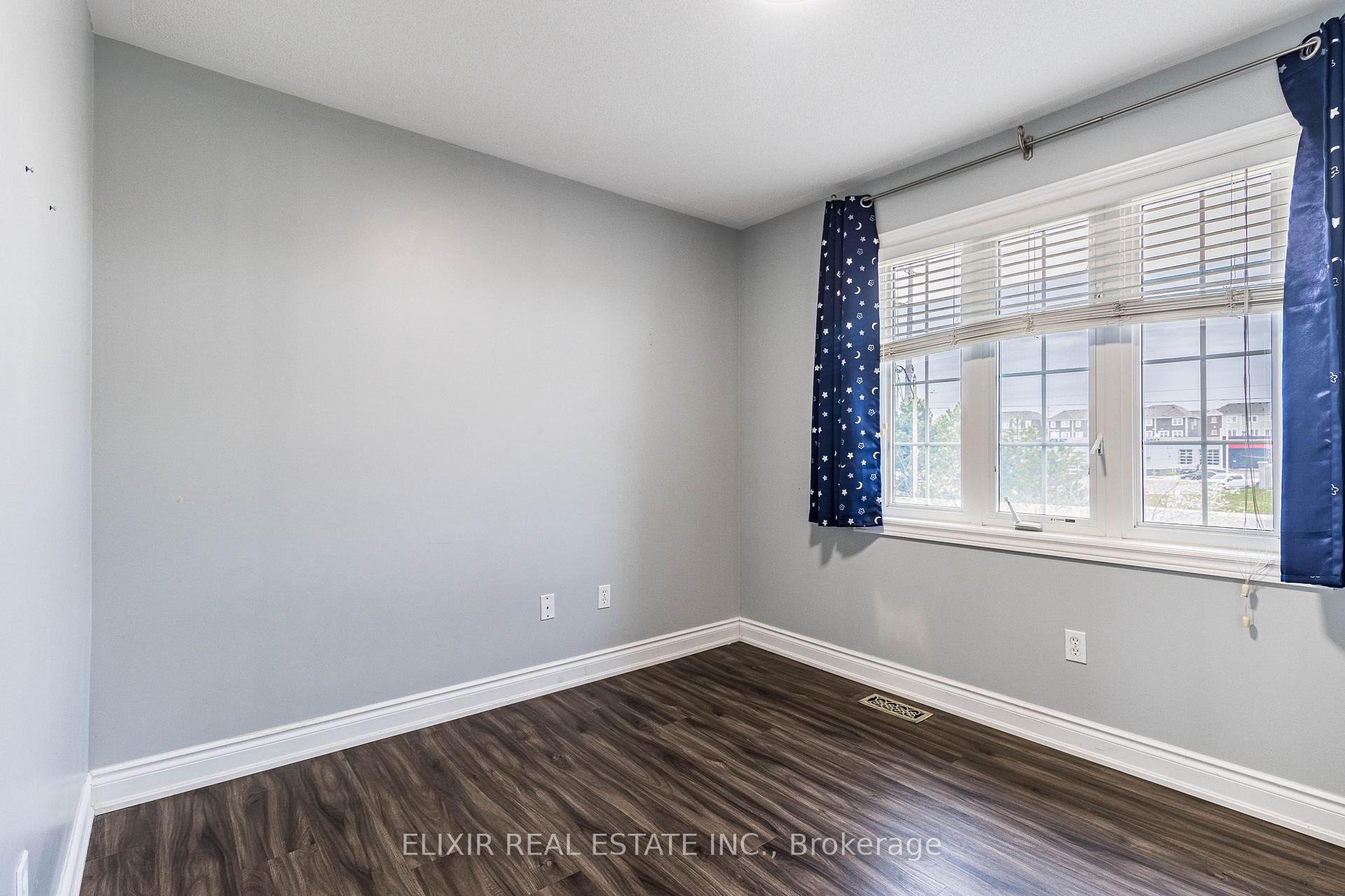 Photo 21 of 61 Bushmill Circle, Brampton, Fletcher's Meadow — HOMEH