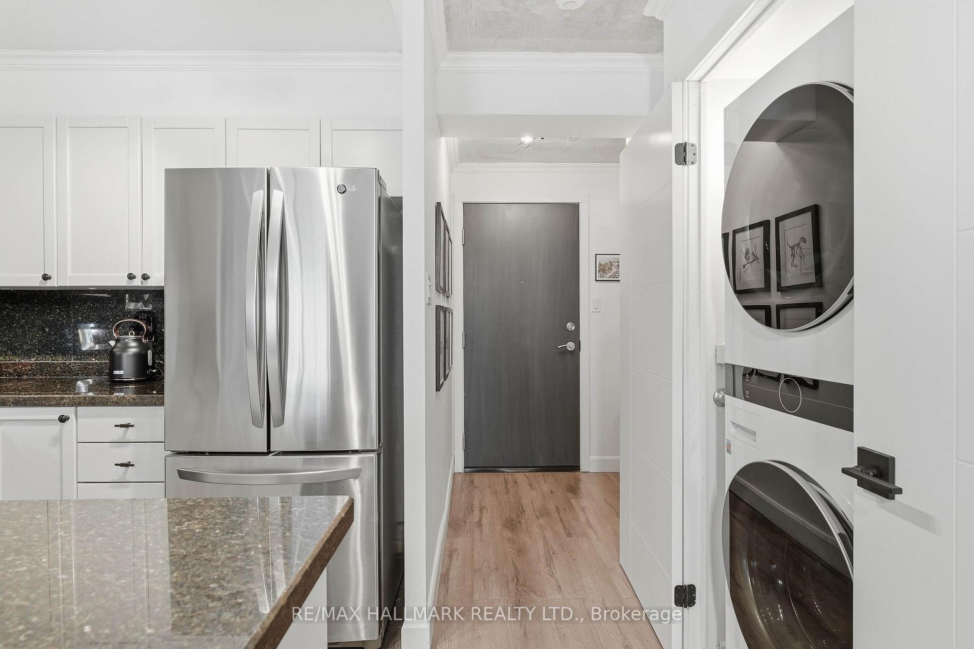 Photo 3 of Unit 705, 600 Queens Quay W, Toronto, Waterfront Communities — HOMEH