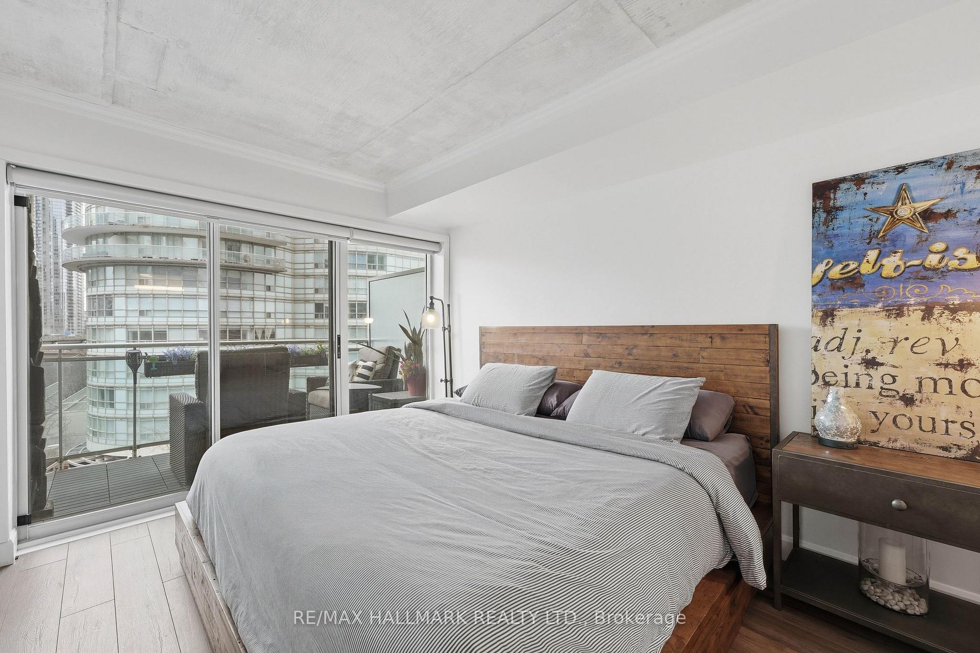 Photo 10 of Unit 705, 600 Queens Quay W, Toronto, Waterfront Communities — HOMEH