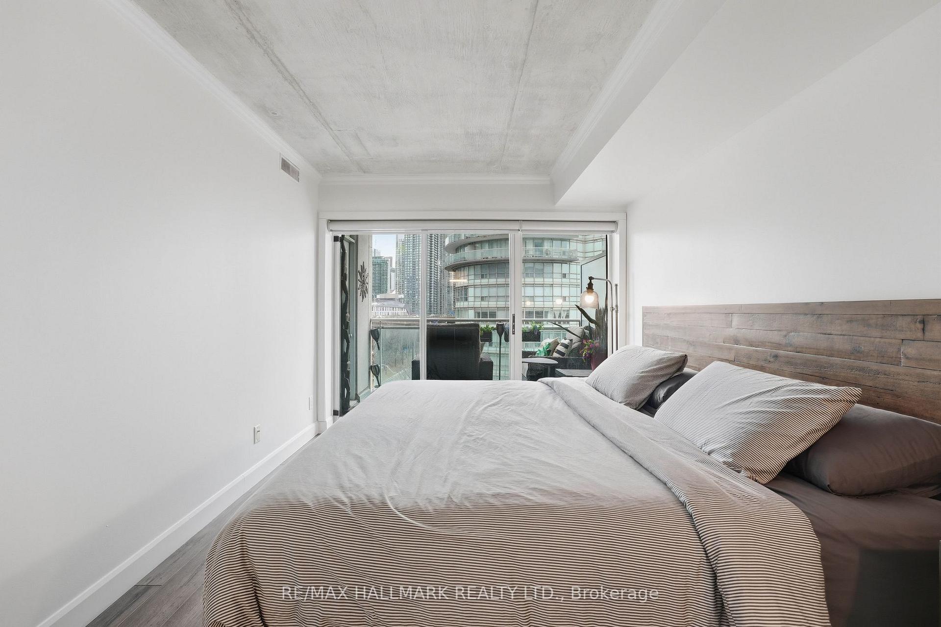 Photo 11 of Unit 705, 600 Queens Quay W, Toronto, Waterfront Communities — HOMEH