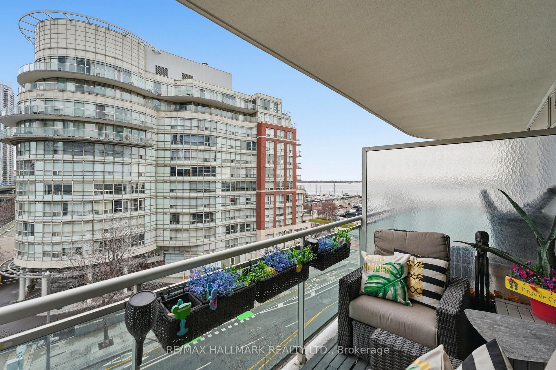 Photo 24 of Unit 705, 600 Queens Quay W, Toronto, Waterfront Communities — HOMEH