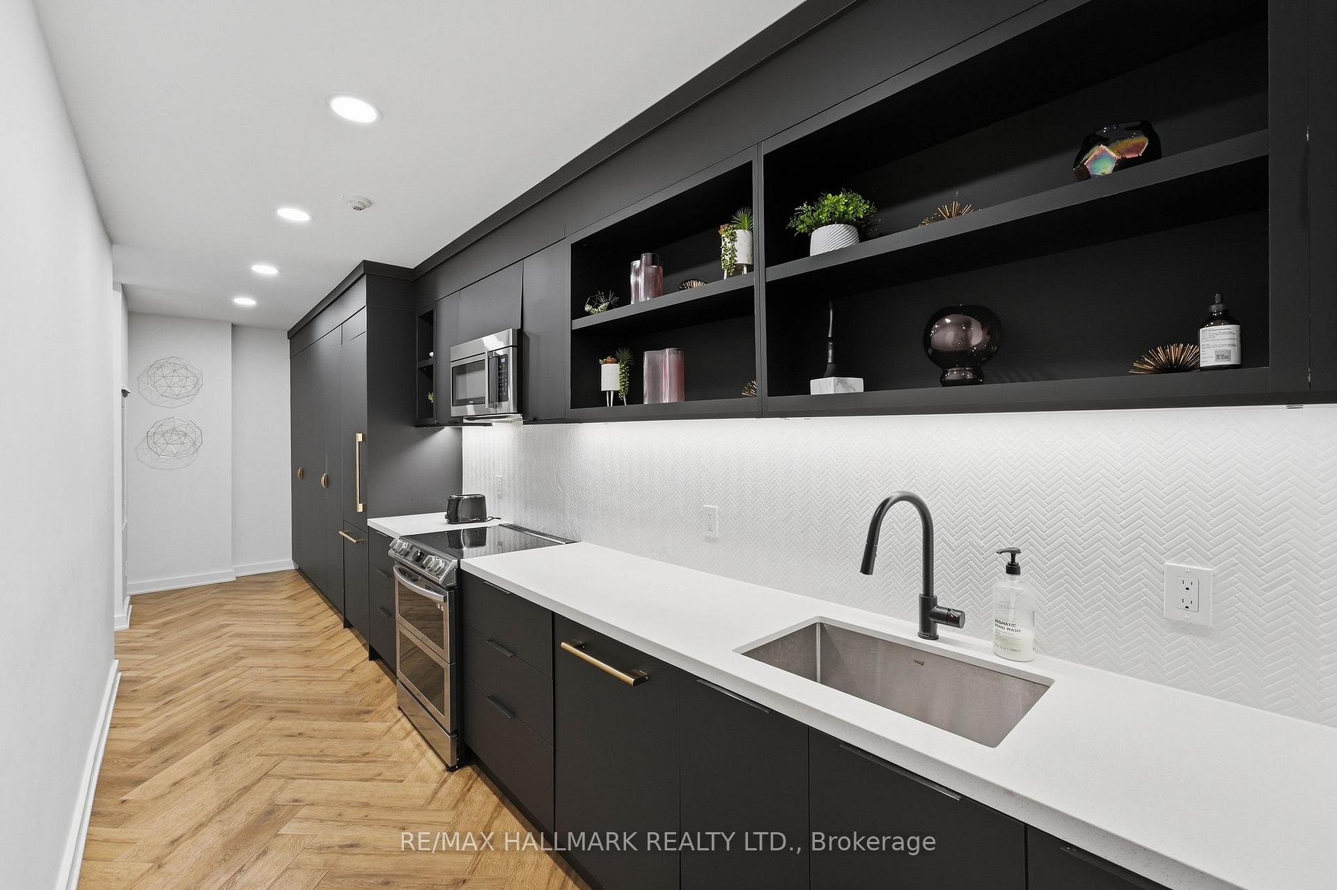 Photo 30 of Unit 705, 600 Queens Quay W, Toronto, Waterfront Communities — HOMEH
