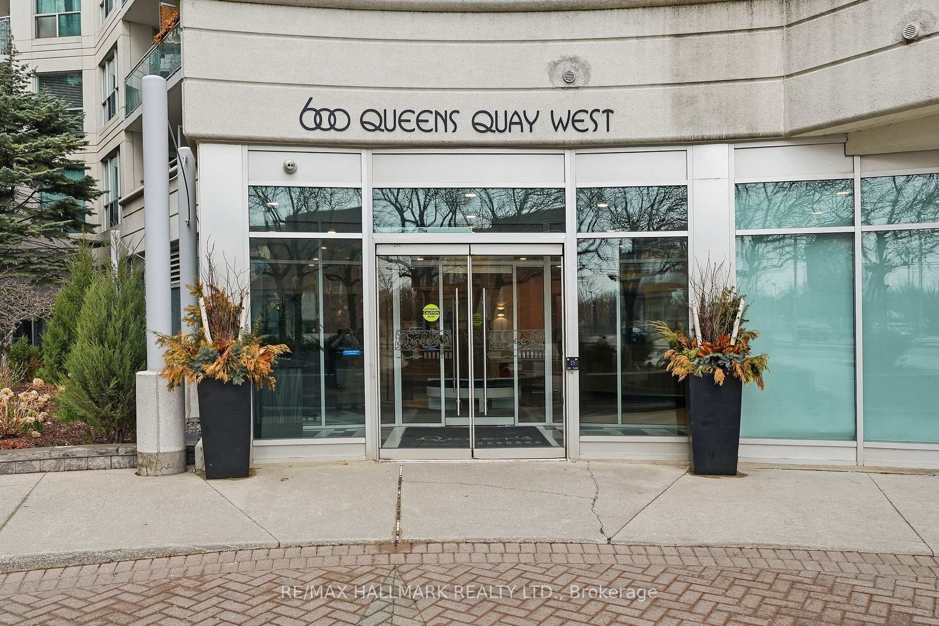 Photo 38 of Unit 705, 600 Queens Quay W, Toronto, Waterfront Communities — HOMEH