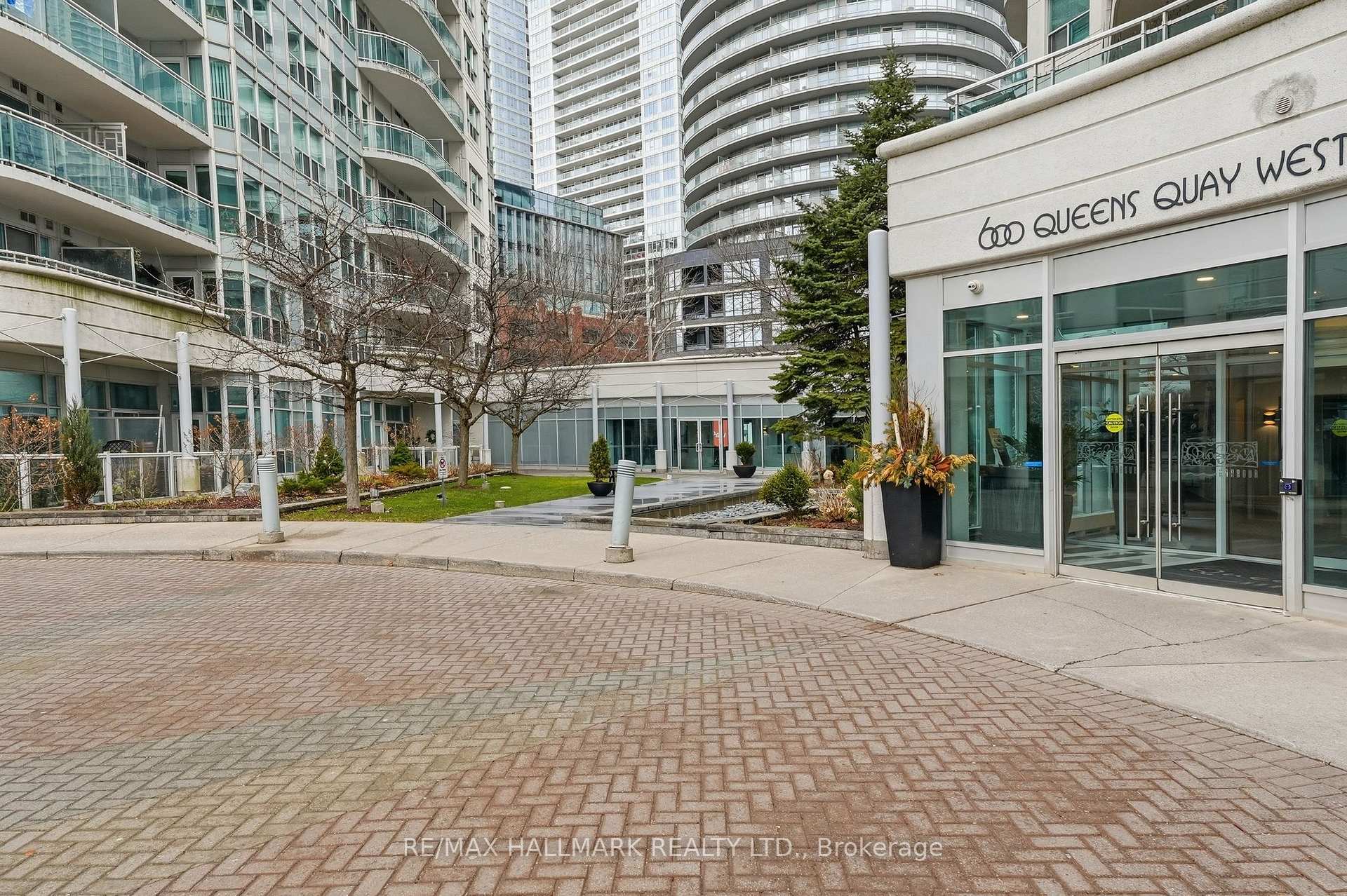 Photo 39 of Unit 705, 600 Queens Quay W, Toronto, Waterfront Communities — HOMEH