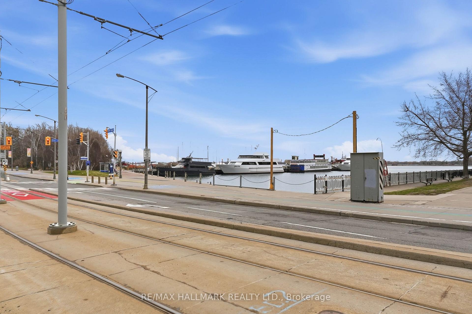 Photo 41 of Unit 705, 600 Queens Quay W, Toronto, Waterfront Communities — HOMEH