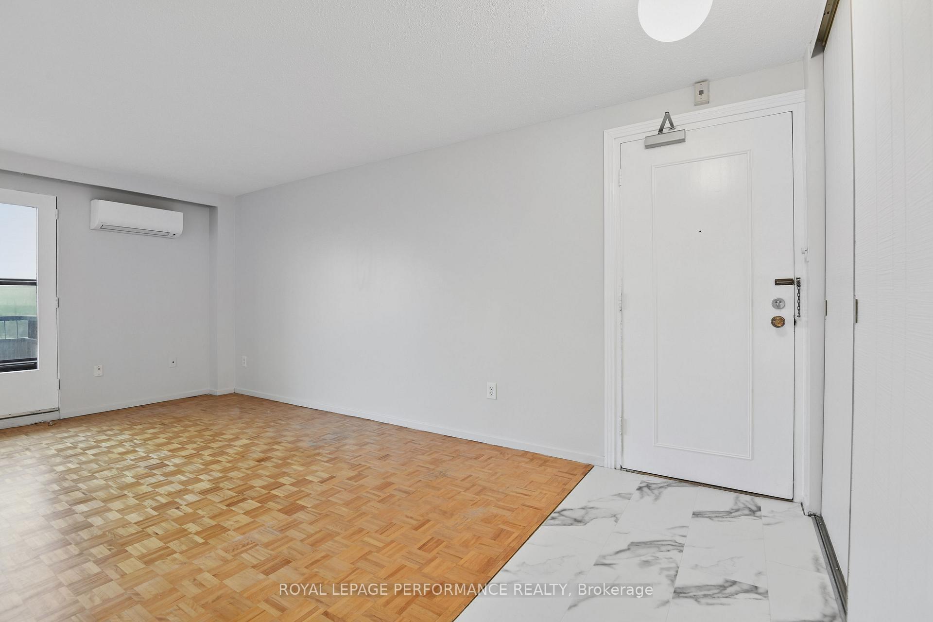 Photo 8 of Unit 805, 20 Chesterton Drive, Ottawa, Borden Farm/Stewart Farm/Carleton Heights/Parkwood Hills — HOMEH