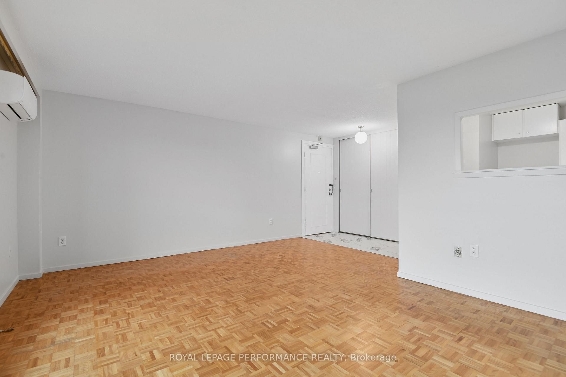 Photo 11 of Unit 805, 20 Chesterton Drive, Ottawa, Borden Farm/Stewart Farm/Carleton Heights/Parkwood Hills — HOMEH