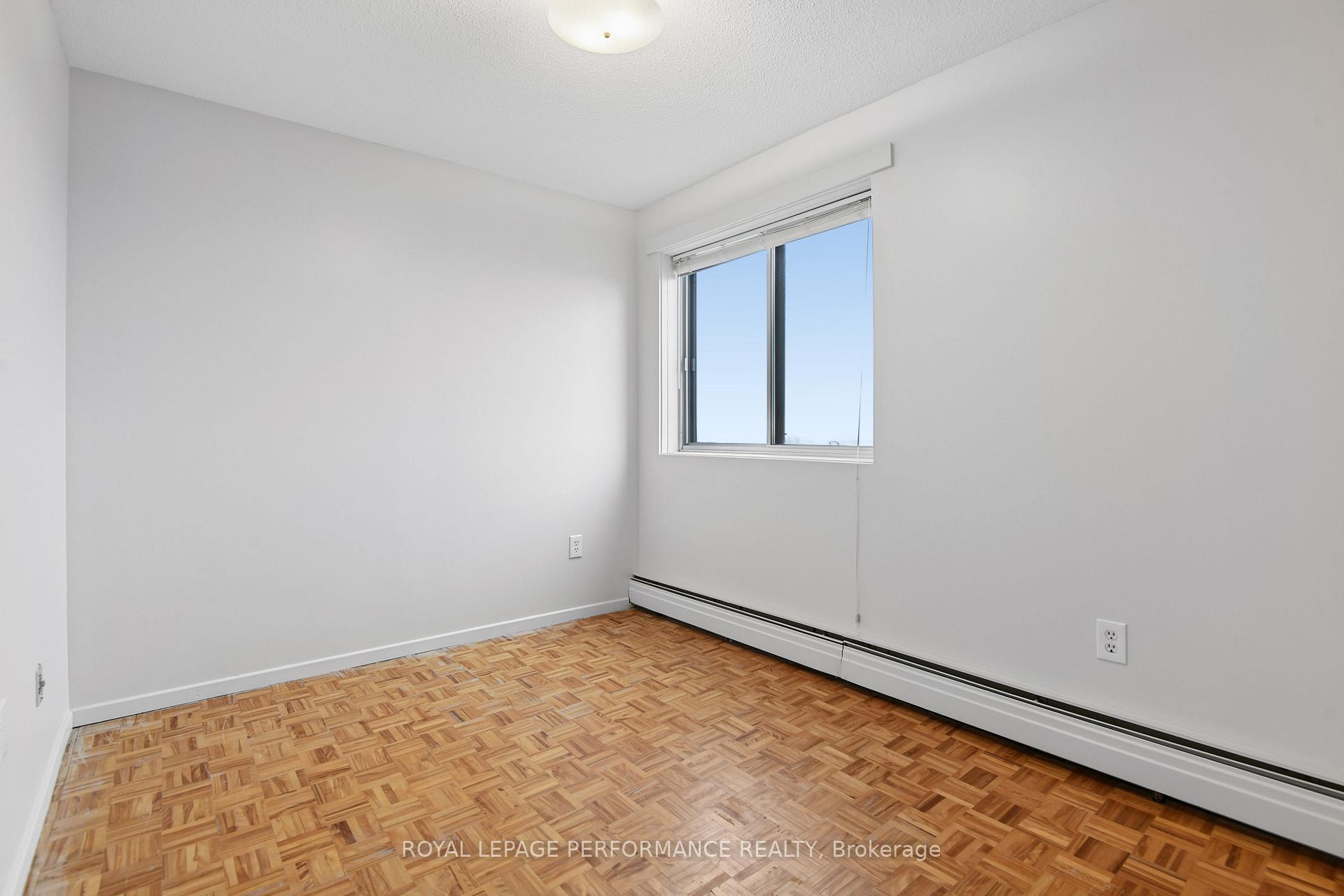 Photo 21 of Unit 805, 20 Chesterton Drive, Ottawa, Borden Farm/Stewart Farm/Carleton Heights/Parkwood Hills — HOMEH